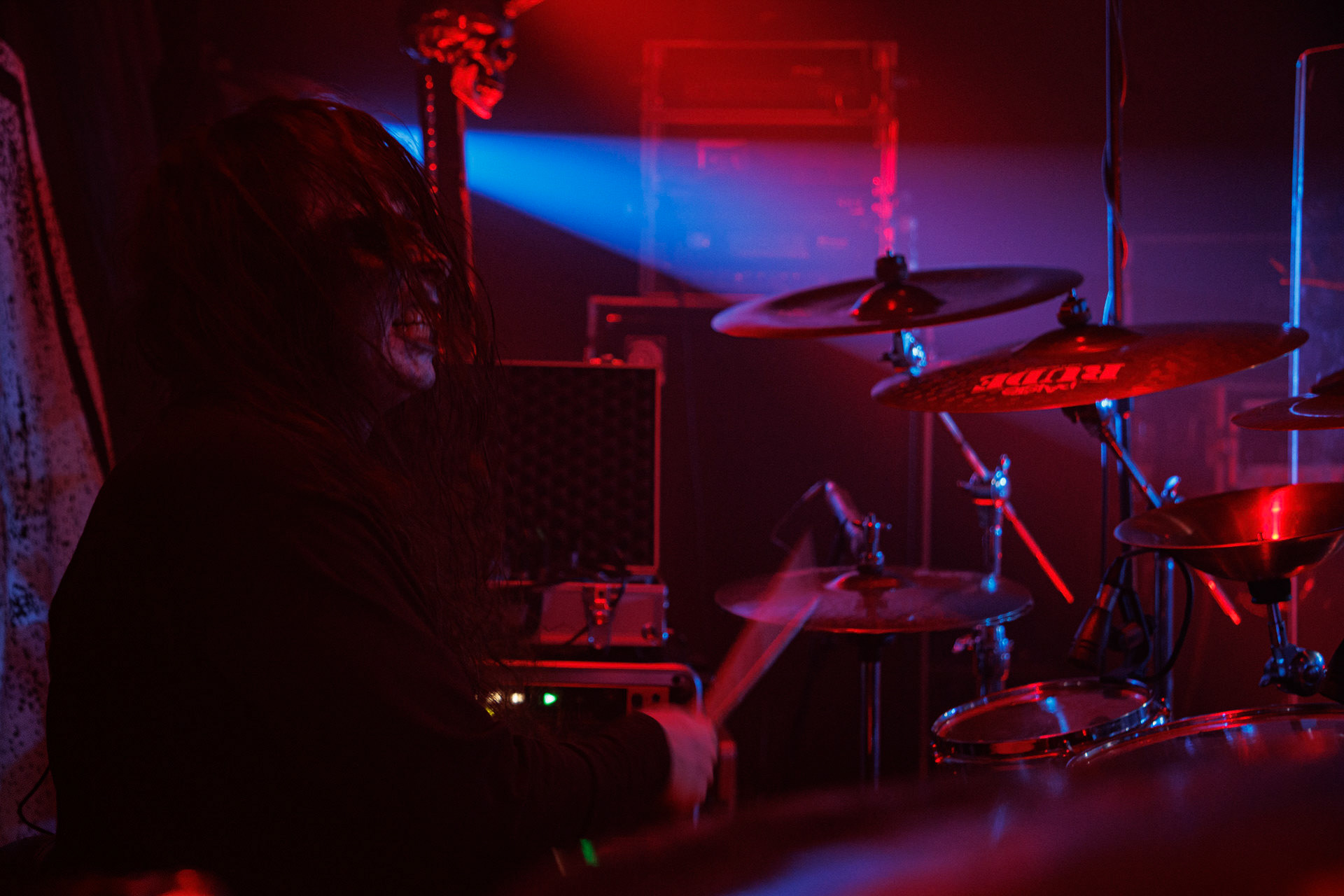 18.03.2022 HATE - INFERNALIS RESURGENTIS - Warszawski koncert zespolu HATE.Warszawski HATE, ktory promuje swoj najnowszy album zatytulowany 'Rugia' wydany 15-go pazdziernika nakladem Metal Blade Records, zapowiada przekrojowy set siegajacy korzeni zespolu. Black metal, death metal, polski metal.n/z Daniel Rutkowski - perkusja,fot. Andrzej Wasilkiewicz/Reporter