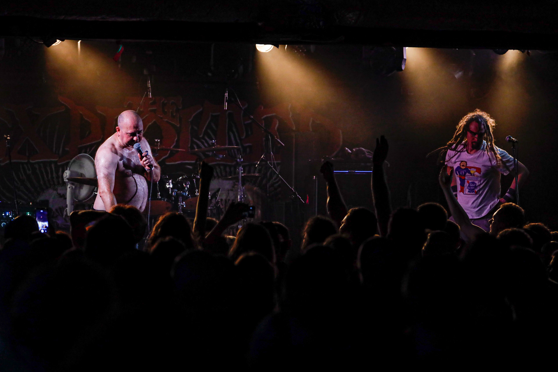 25.08.2022 The Exploited - legenda drugiej fali punk rocka na koncercie w warszawskiej Proximie.Weterani punk rock, hardcore punk, crossover thrash z Edynburga w składzie:Wattie Buchan – wokal, Irish Rob – bas,Willie Buchan – perkusja,Robbie Steedo Davidson - gitara,Produkcja: Noise Annoys Booking Agency and Records, Boredom Booking. fot. Andrzej Wasilkiewicz/Reporter