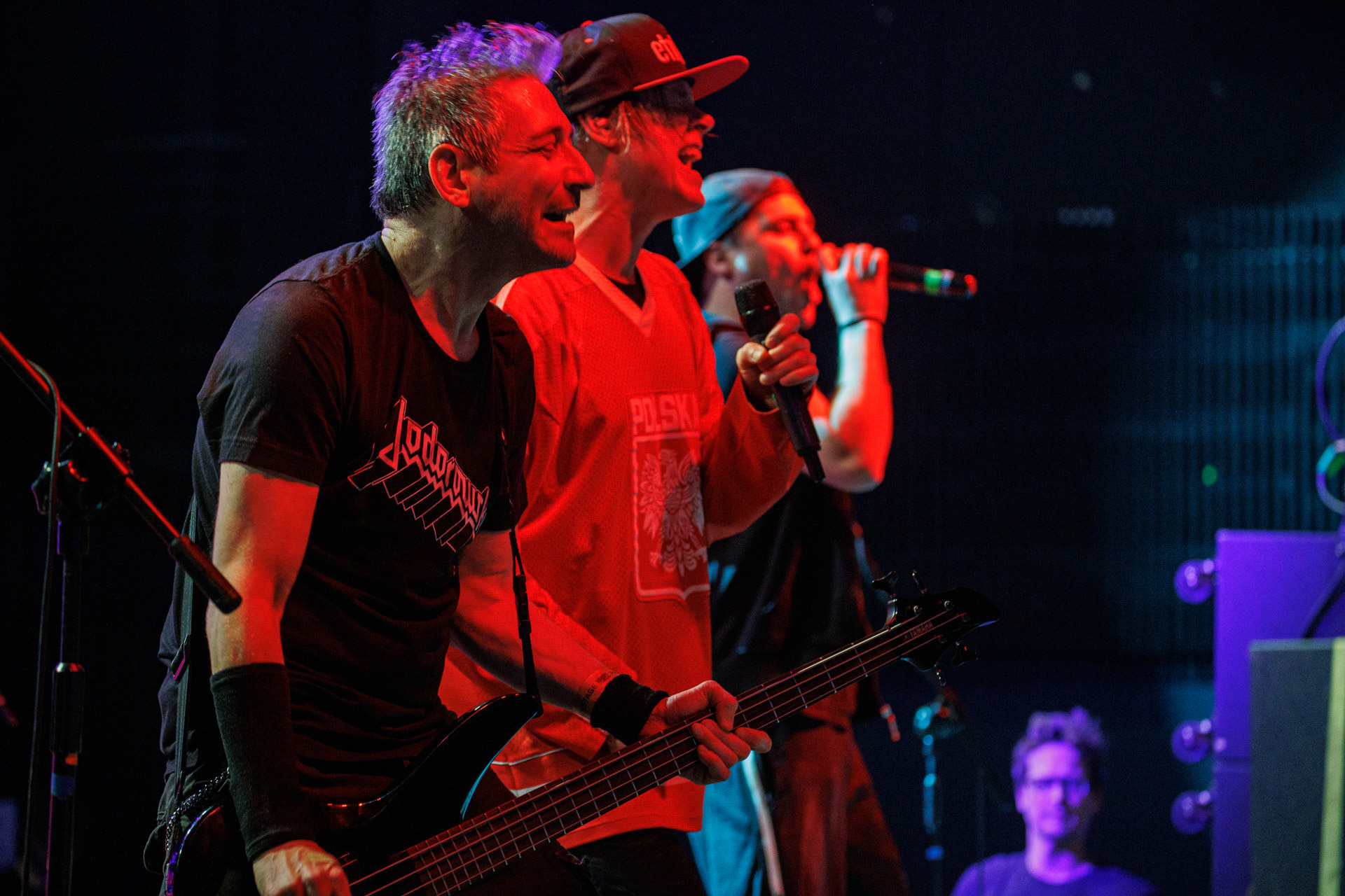 30.11.2021 koncert Dog Eat Dog - USA - hardcore, punkrock, rap, metal, hip hop, reggae, soul, funk,n/z Dave Neabore (bass), n/z John Connor (vocals), n/z Brandon Finley (drums), n/z Roger Hammerli (guitar),n/z Bozez (sax &amp; beer),koncert Warszawa, Progresja 25 lat albumu Play Games -  Dog Eat Dog.fot. Andrzej Wasilkiewicz/Reporter