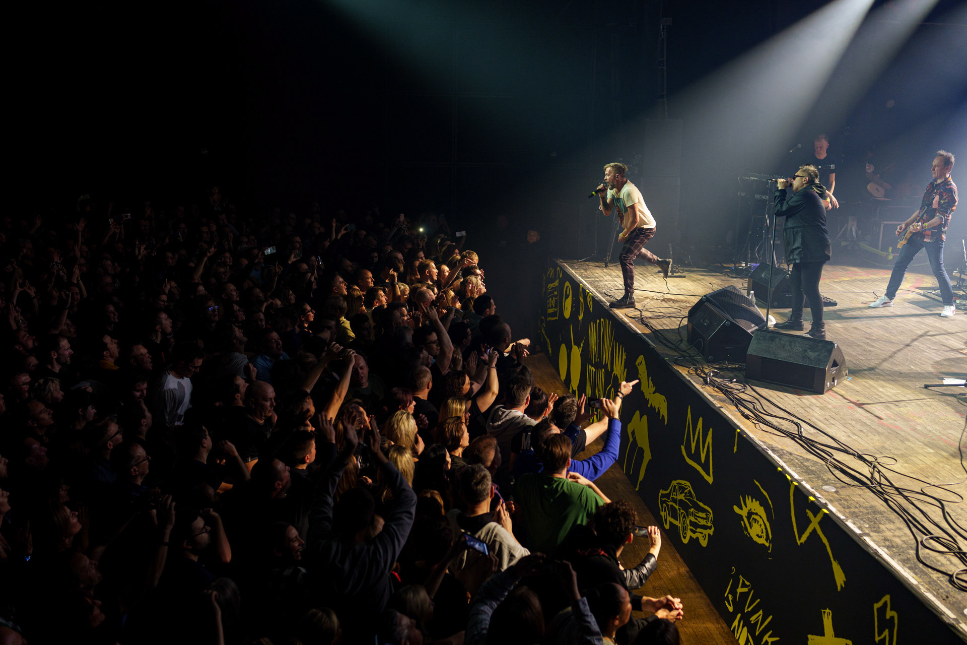 21.05.2022 T.Love - 40-lecie koncert w warszawskim klubie Stodola.fot. Andrzej Wasilkiewicz/Reporter