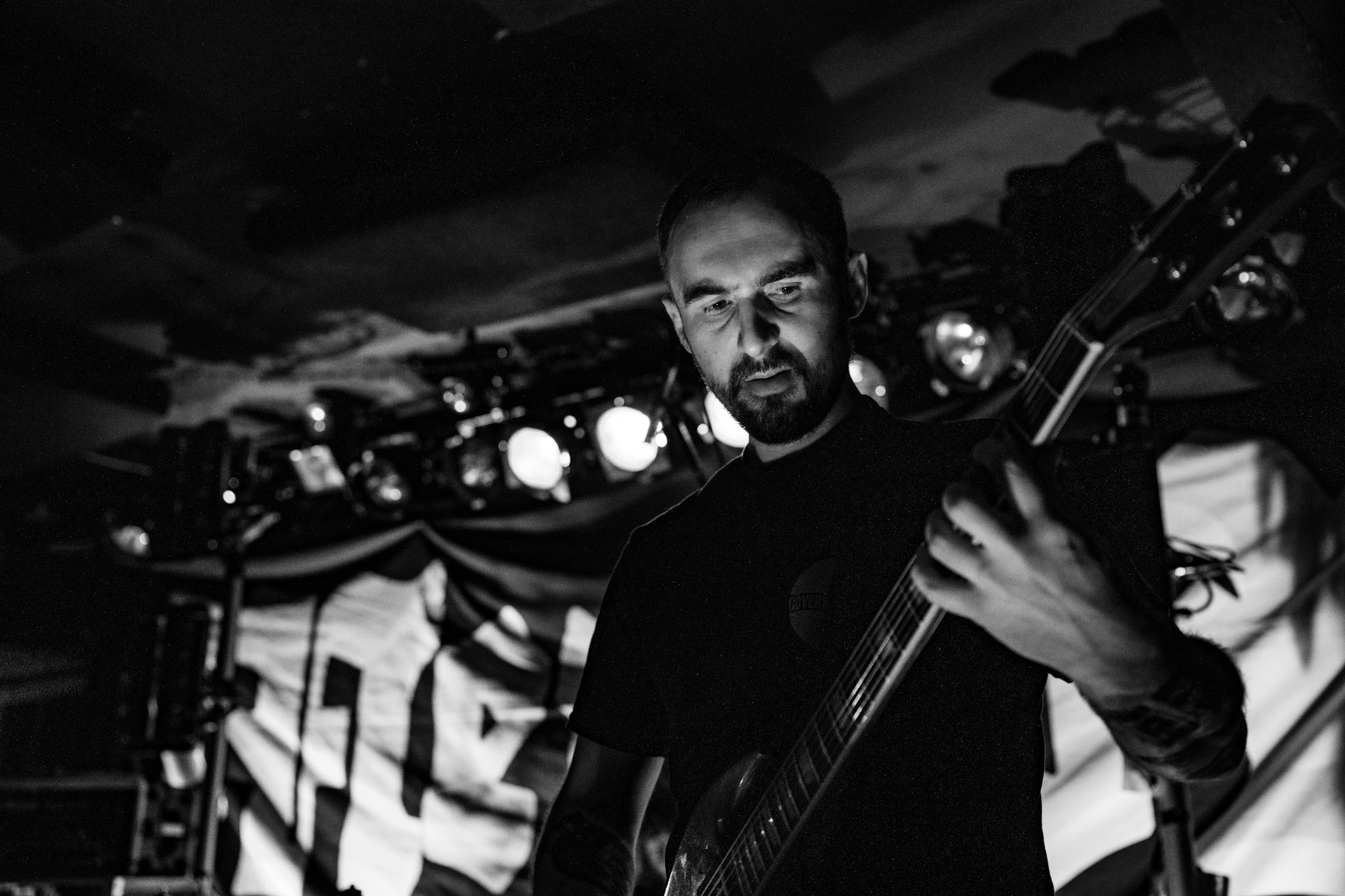 Mentor koncert w Warszawie, trasa Innowiercy Tour 2019
Black Metal Rock And Roll,
Raum's Chord - Guitar
Leviathan's Punch - Drums 
Gusion's Drone - Bass
King Of Nothing - Vocals
Knock Out Productions
fot. Andrzej Wasilkiewicz/REPORTER