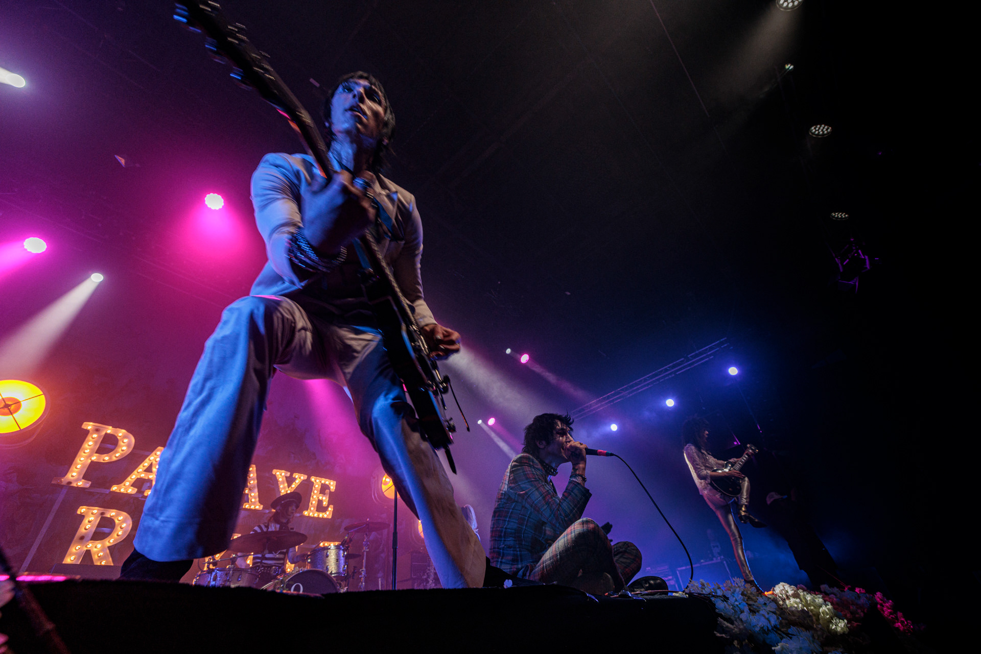 Palaye Royale - Warszawski koncert zespołu braci Kropp w Progresji. Art rock, rock and roll, glam rock, garage rock, indie rock, WiniaryBookings, fot. Andrzej Wasilkiewicz/Reporter