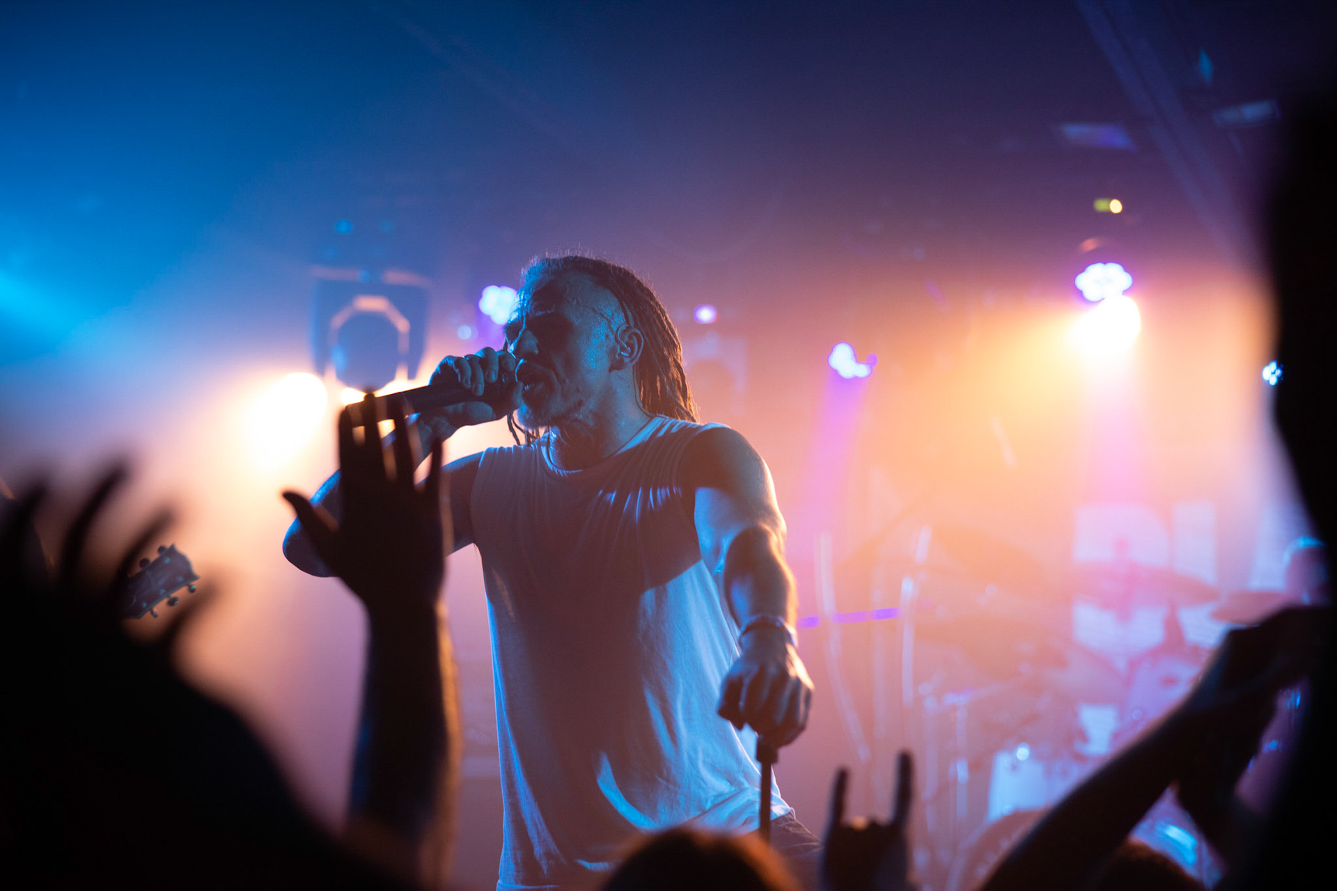 BLACK RIVER – rock, metal, punk, super grupa muzyków BEHEMOTH, DIMMU BORGIR, ROOTWATER, GEISHA GONER, HUNTER, VESANIA, NEOLITHIC.

Maciej Taff – wokal
Piotr „Kay” Wtulich – gitara
Artur „Art” Kempa – gitara
Tomasz „Orion” Wróblewski – bass
Dariusz „Daray” Brzozowski – perkusja
agencja Winiarybookings 
 fot. Andrzej Wasilkiewicz/Reporter