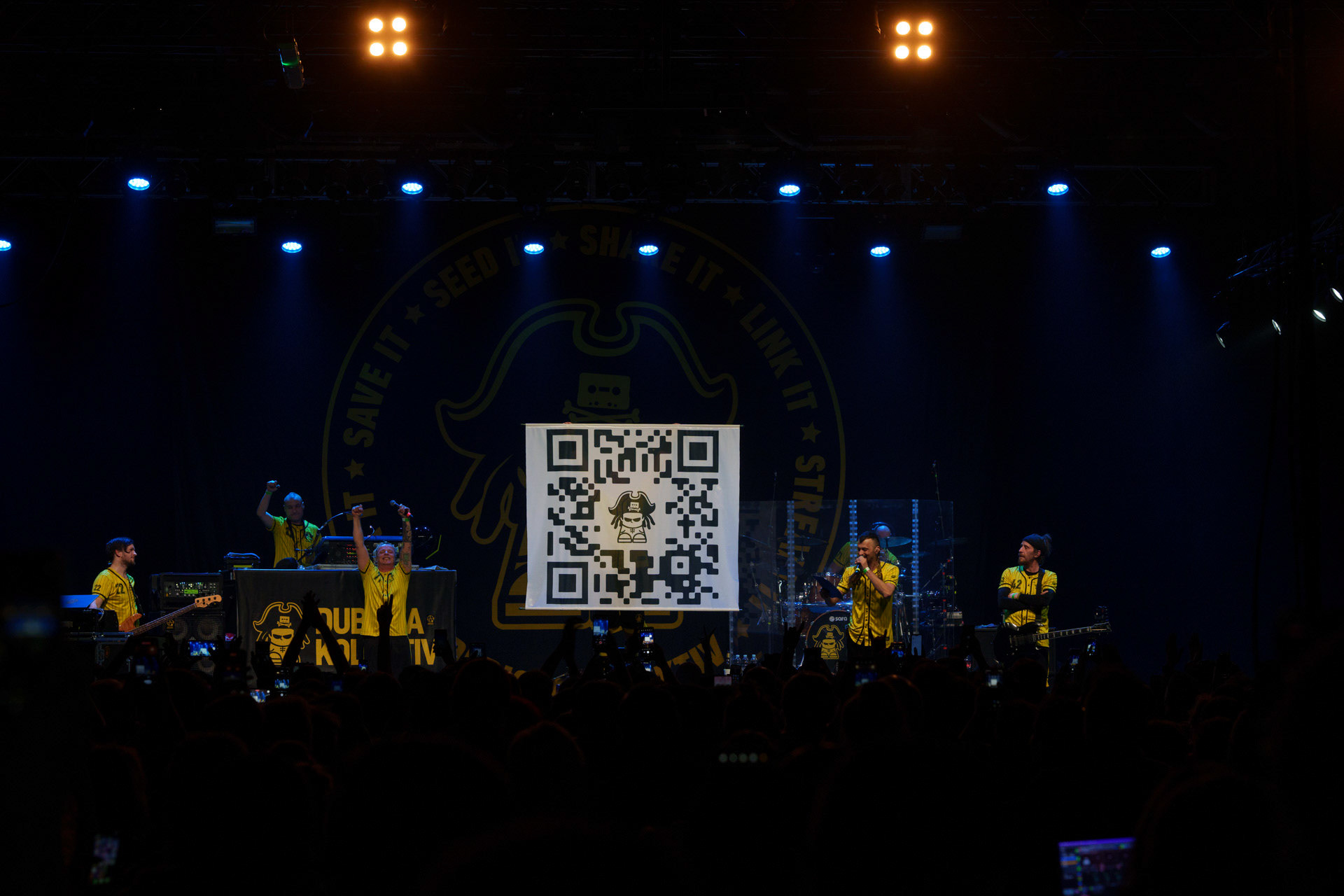 9.02.23 DUBIOZA KOLEKTIV - bosniacka grupa muzyczna, grajaca reggae, dub i rock. - Warszawa Progresja. Winiary Bookings.Fot. Andrzej Wasilkiewicz/Reporter