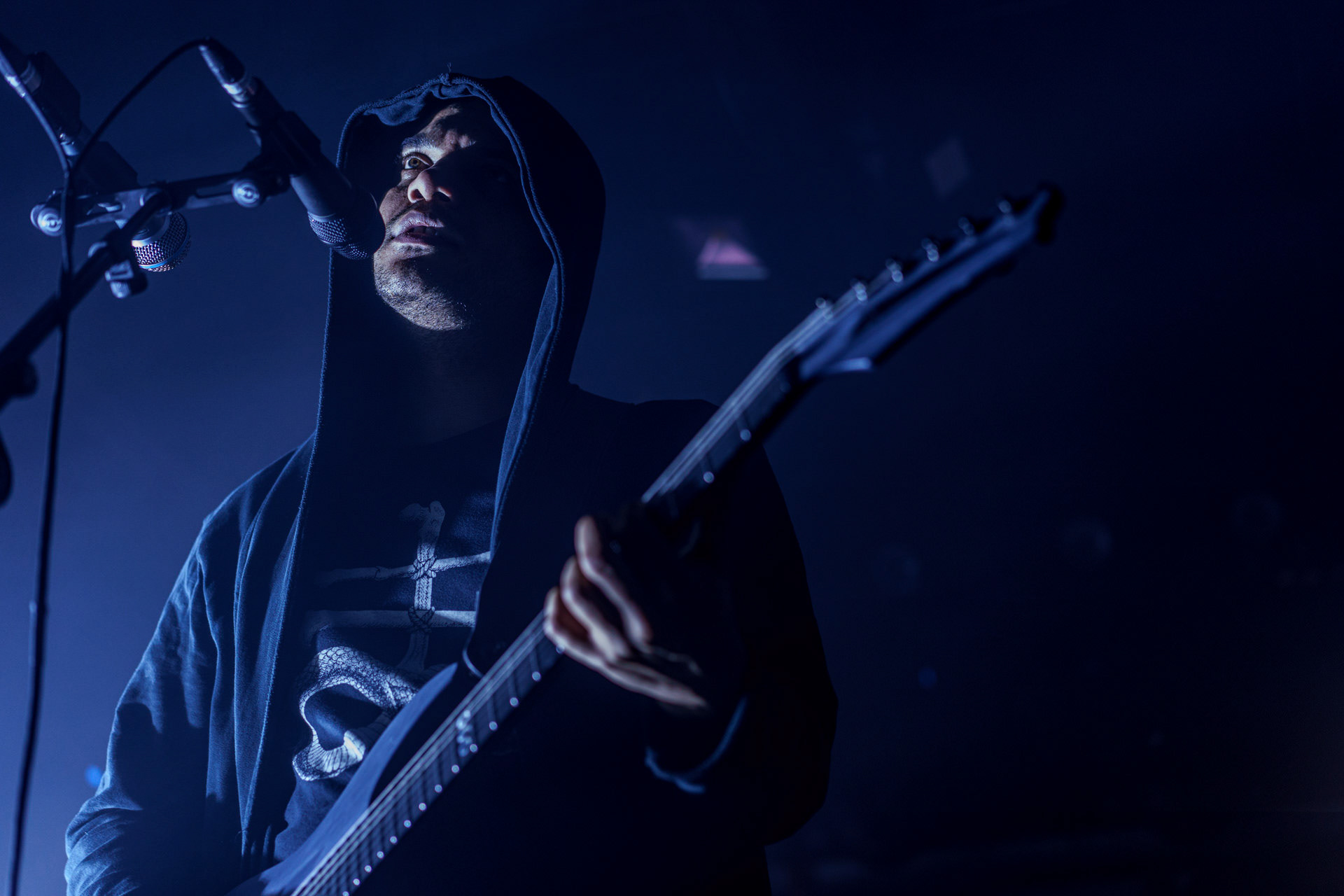 6.12.2022 Zeal &amp; Ardor - Warszawa.Szwajcarski industrial metal, blackgaze, awant-garde, afroamerykanski spirytualizmu z black metalem,n/z Manuel Gagneux - wokal, gitara,Knock Out Productions,Klub Proxima,Fot. Andrzej Wasilkiewicz/Reporter