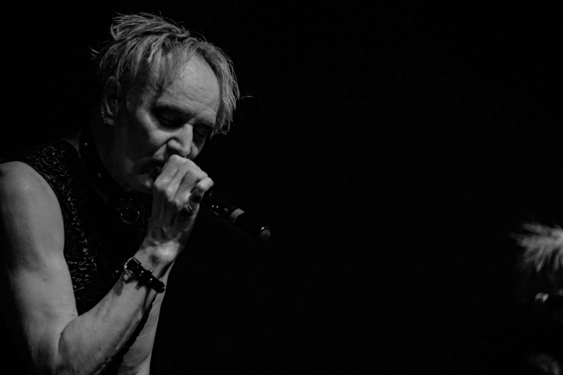 9.08.2022 FRONT LINE ASSEMBLY (Metropolis Records/Kanada) - Industrial/EBM - Warszawski koncert w Progresji.  WiniaryBookings,fot. Andrzej Wasilkiewicz/kaziq.com