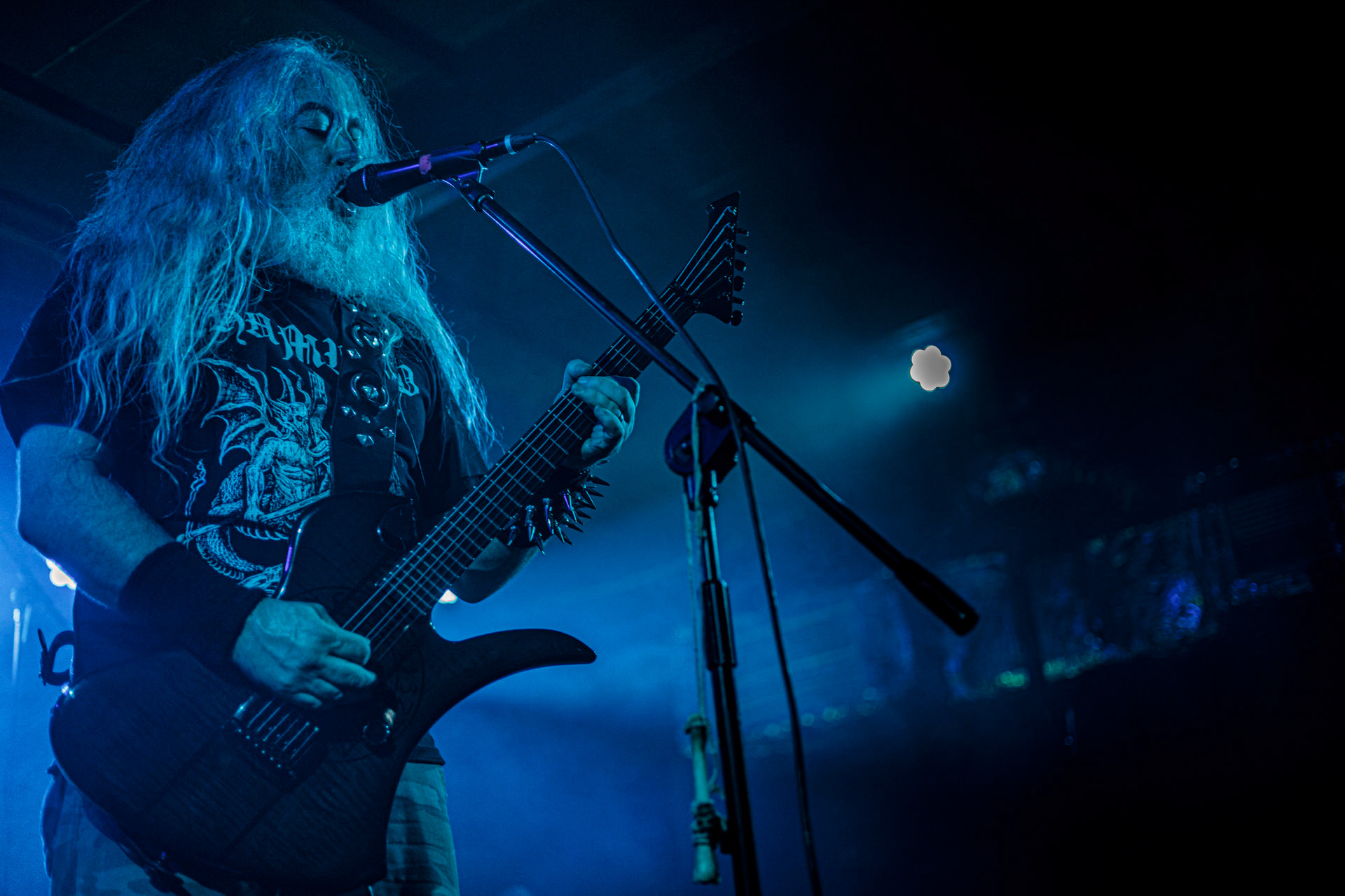 21.10.2022 - 𝗜𝗡𝗖𝗔𝗡𝗧𝗔𝗧𝗜𝗢𝗡 - amerykanski death metal w warszawskiej Proximie.Morderczy death metal na maksymalnie niskim stroju, halasie i chaosie nigdy nie stracil na sile - niezaleznie czy mowimy o swietnej nowej plcie, czy o kultowych strzalach rzedu "Onward to Golgotha". Sklad dowodzony przez Johna McEntee nigdy nie pudluje - na zywo rowniez.John McEntee - gitara, wokal, Kyle Severn - perkusja Alex Bouks - gitara,Chuck Sherwood - gitara basowa,Death metal, Black metal, Metal, Death-doom, Produkcja Knock Out Productions,fot. Andrzej Wasilkiewicz/Reporter