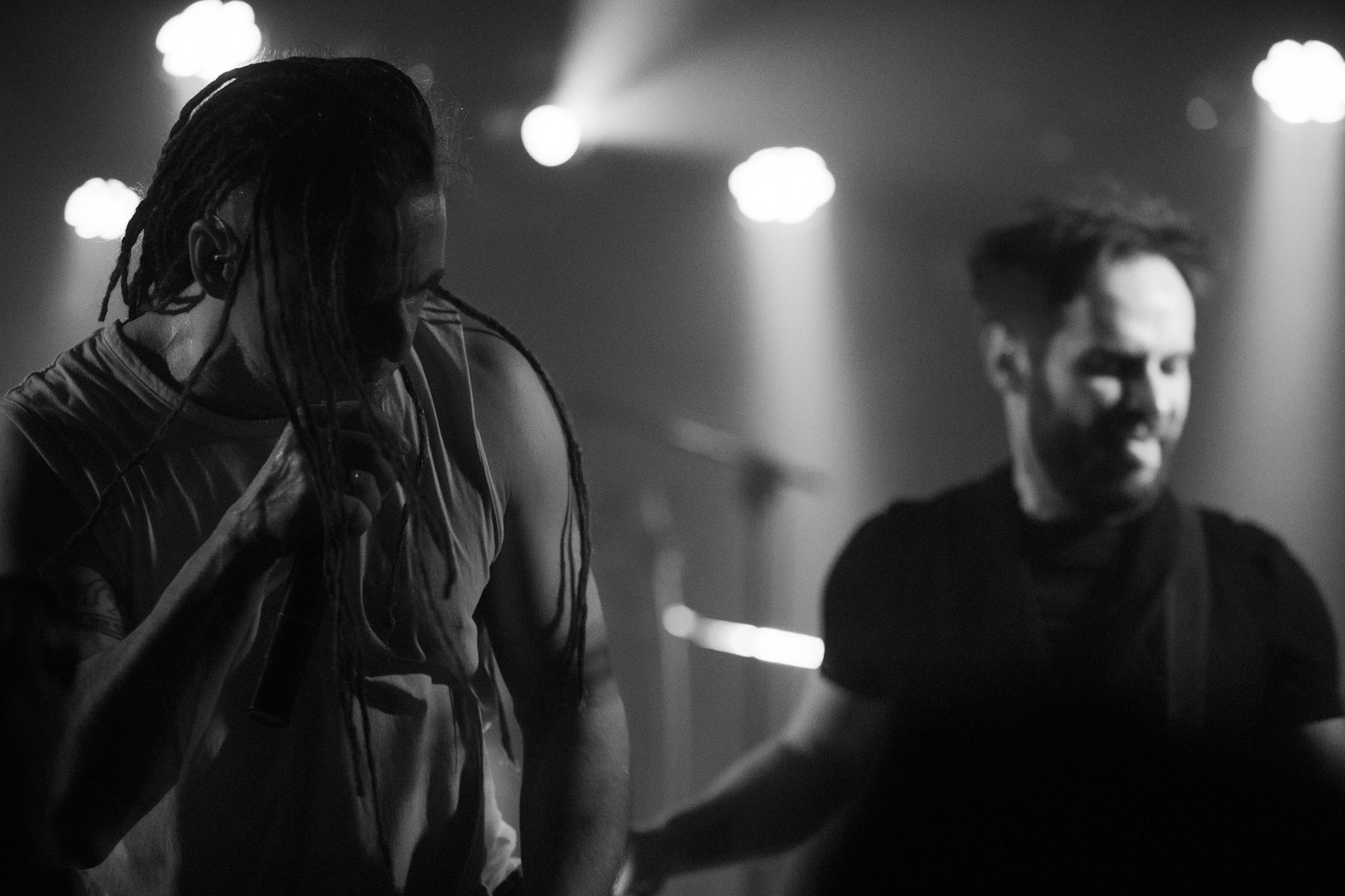 BLACK RIVER – rock, metal, punk, super grupa muzyków BEHEMOTH, DIMMU BORGIR, ROOTWATER, GEISHA GONER, HUNTER, VESANIA, NEOLITHIC.

Maciej Taff – wokal
Piotr „Kay” Wtulich – gitara
Artur „Art” Kempa – gitara
Tomasz „Orion” Wróblewski – bass
Dariusz „Daray” Brzozowski – perkusja
agencja Winiarybookings 
 fot. Andrzej Wasilkiewicz/Reporter