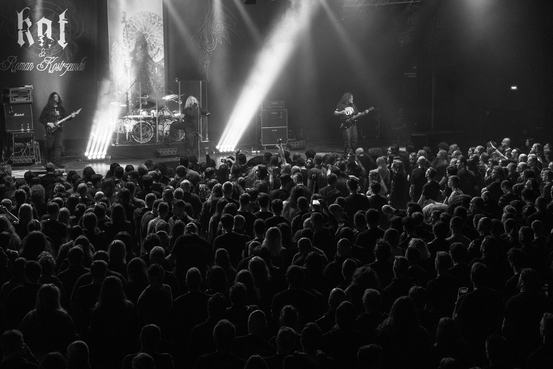 01.03.2019 KAT & Roman Kostrzewski Polska, metal, trashmetal, - koncert w warszawskiej Progresji promujący nowy album studyjny grupy „Popiór”
jeden z pierwszych koncertów w nowym składzie,
 Roman Kostrzewski – wokal
Jacek Nowak – perkusja
Krzysztof Pistelok – gitara
Jacek Hiro – gitara
Michał Laksa – bas
fot. Andrzej Wasilkiewicz/Reporter