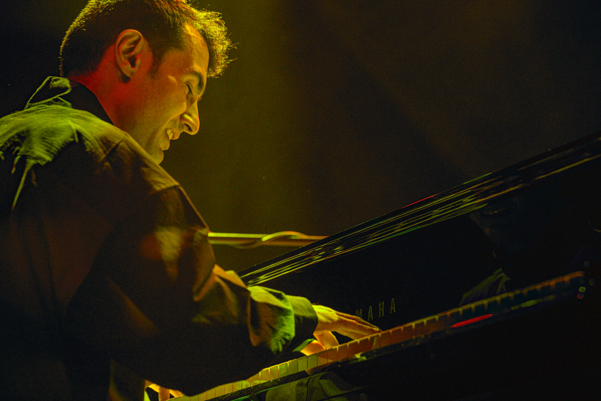 2023.11.07 Tigran Hamasyan Trio- jazz w warszawskim klubie Progresja! fot. Andrzej Wasilkiewicz/Reporter