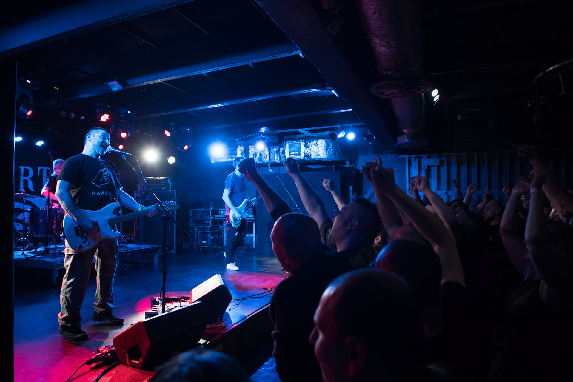 9.12.2017r Dezerter koncert Proxima, Robert Robal Matera gitara, wokal, Krzysztof Grabowski perkusja , Jacek Chrzanowski gitara basowa fot. Andrzej Wasilkiewicz/Reporter