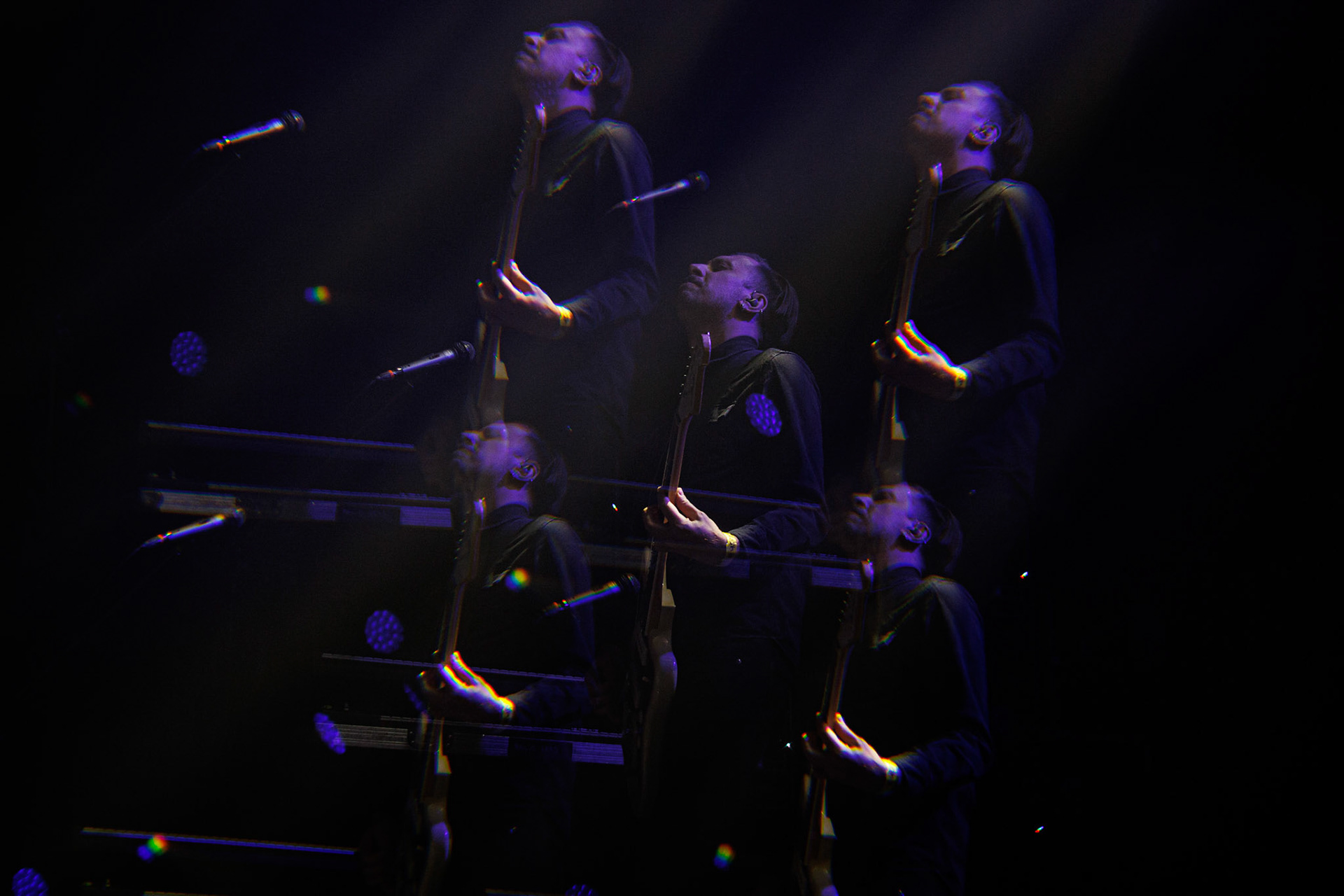 27.11.2021 TIDES FROM NEBULA koncert, Warszawa klub Progresja,Knock Out Productions, Mystic Production,Post-rock, muzyka alternatywna, progresywny rock.n/z Maciej Karbowski – gitara, instrumenty klawiszowen/z Przemek Weglowski – gitara basowan/z Tomasz Stolowski – perkusjaFot. Andrzej Wasilkiewicz/Reporter