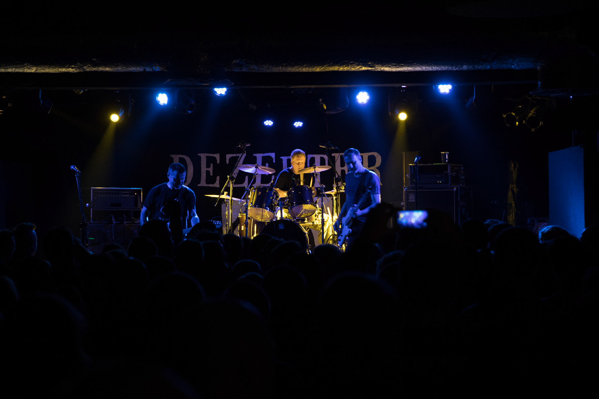 9.12.2017r Dezerter koncert Proxima, Robert Robal Matera gitara, wokal, Krzysztof Grabowski perkusja , Jacek Chrzanowski gitara basowa fot. Andrzej Wasilkiewicz/Reporter