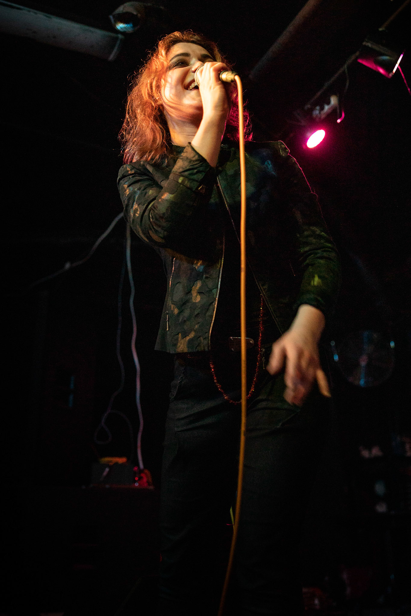 Żywiołak - biometal, folk, ethno sound,
Robert Jaworski - fidel renesansowa, wokal, lira korbowa,
Kamil Strzyżewski - gitara basowa, lutnia,
Wiktoria Kwiatkowska - śpiew, 
Zuza Ciszewska - śpiew, skrzypce,
Michał Lange - perkusja,
Szyszka Leśna - skrzypce ,wokal wspomagający,
Warszawa, klub Potok Drugi Dom Ludzi Rocka,
fot. Andrzej kaziq Wasilkiewicz