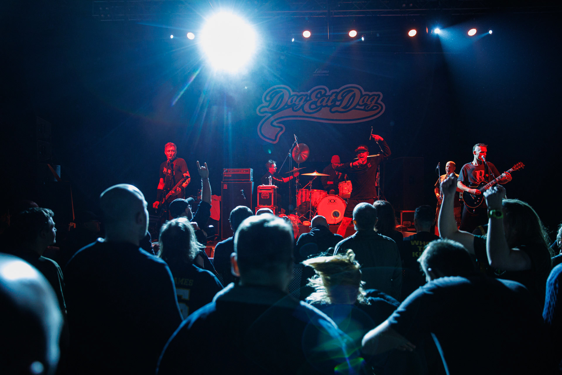 30.11.2021 koncert Dog Eat Dog - USA - hardcore, punkrock, rap, metal, hip hop, reggae, soul, funk,n/z Dave Neabore (bass), n/z John Connor (vocals), n/z Brandon Finley (drums), n/z Roger Hammerli (guitar),n/z Bozez (sax &amp; beer),koncert Warszawa, Progresja 25 lat albumu Play Games -  Dog Eat Dog.fot. Andrzej Wasilkiewicz/Reporter