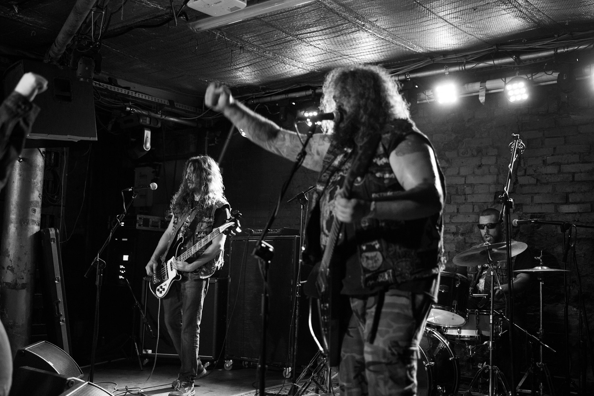 Violentor - Italy, Thrash Metal, Anti-society, Hate, Lust murders, 
Infernö Records

Ale - Threat and Guitar
Ricca - Bass Backing Offences
Iago - Drums