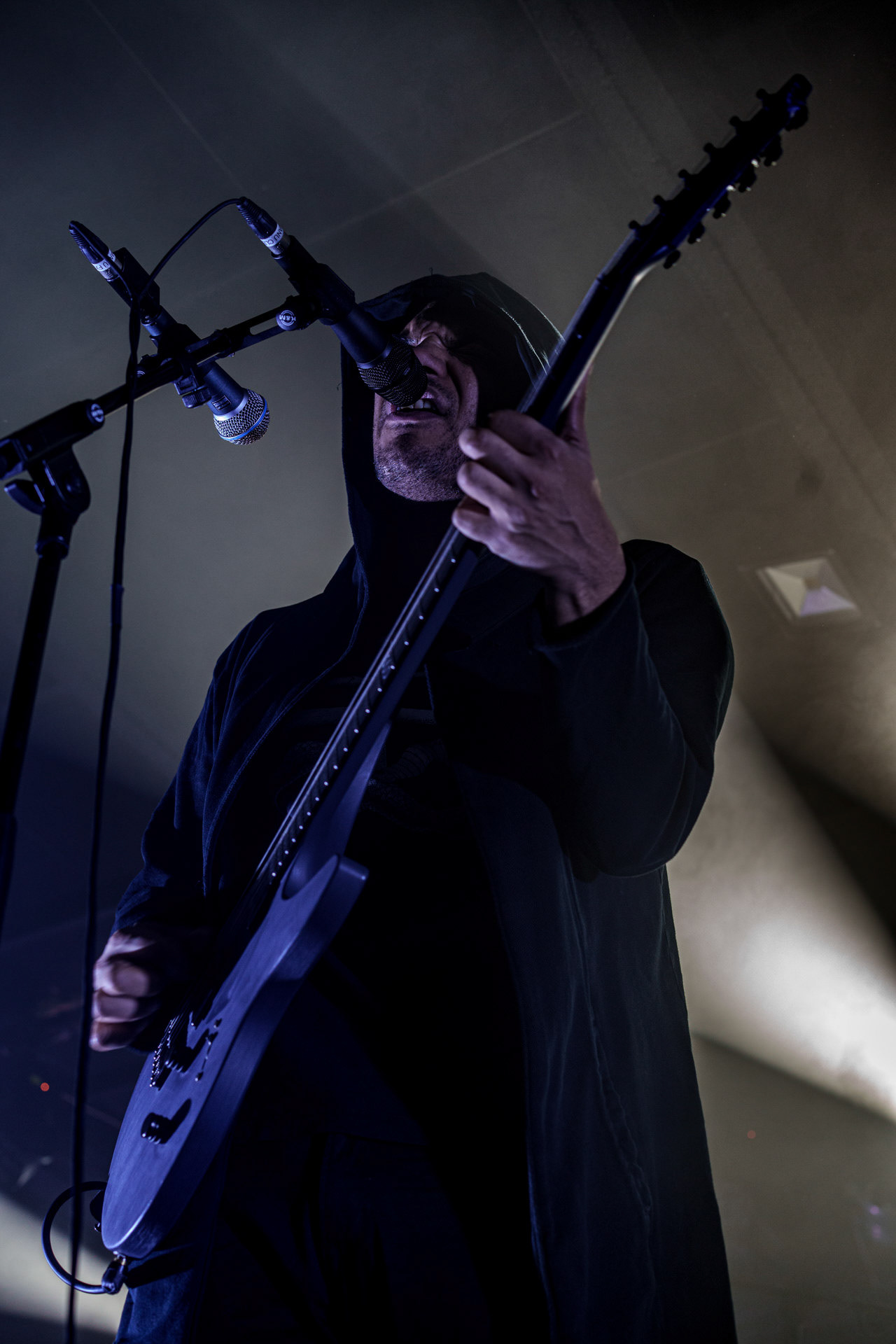 6.12.2022 Zeal &amp; Ardor - Warszawa.Szwajcarski industrial metal, blackgaze, awant-garde, afroamerykanski spirytualizmu z black metalem,n/z Manuel Gagneux - wokal, gitara,Knock Out Productions,Klub Proxima,Fot. Andrzej Wasilkiewicz/Reporter