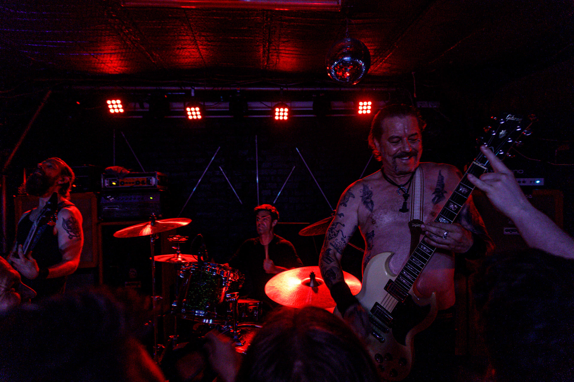 7.07.2022 - HIGH ON FIRE - legenda sceny stoner/doom z Mattem Pikem na czele, koncert w warszawskiej Hydrozagadce.n/z Matt Pike – gitara, wokal,n/z Jeff Matz – gitara basowa,n/z Coady Willis - perkusja,Doom metal, stoner metal, sludge metal, thrash metal.Produkcja WiniaryBookings. fot. Andrzej Wasilkiewicz/Reporter