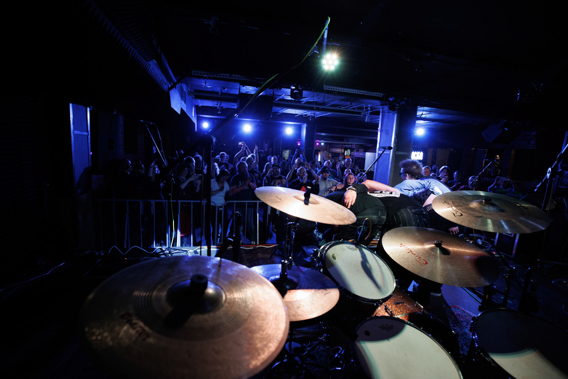 12.11.2021 Lipali - koncert Warszawa klub Remont.Najnowszy album „MOSTY, RZEKI, LUDZIE”.Tomasz Lipa Lipnicki - wokal, gitara,Roman Bereznicki - gitara, klawisze, wokal,Lukasz Gajowy Gajowniczek - bass,Lukasz Luk Jeleniewski - perkusja, Rock, rock progresywny, rock alternatywny, polski rock.fot. Andrzej kaziq Wasilkiewicz/Reporter