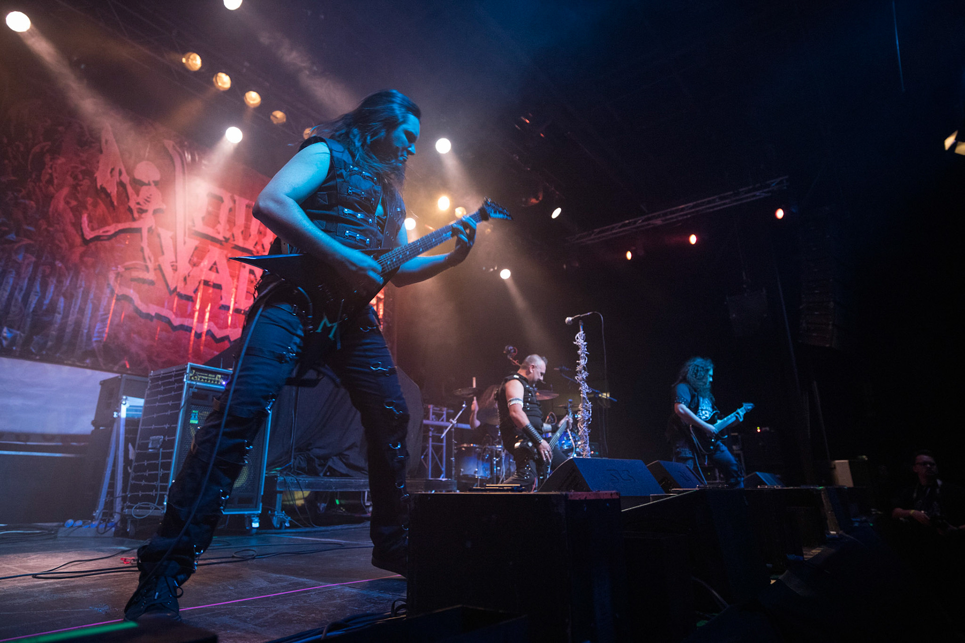 Legendy Metalu QUO VADIS - Thrash Metal - koncert Legendy Metalu w warszawskiej Progresji,
Tomasz "Skaya" Skuza - bass/vocal
Ian "Źdźbło" Bemolator- guitar
Mateusz "Matek" Lazar - guitar
Szymon "Sajmon" Synówka - drums
fot. Andrzej kaziq Wasilkiewicz