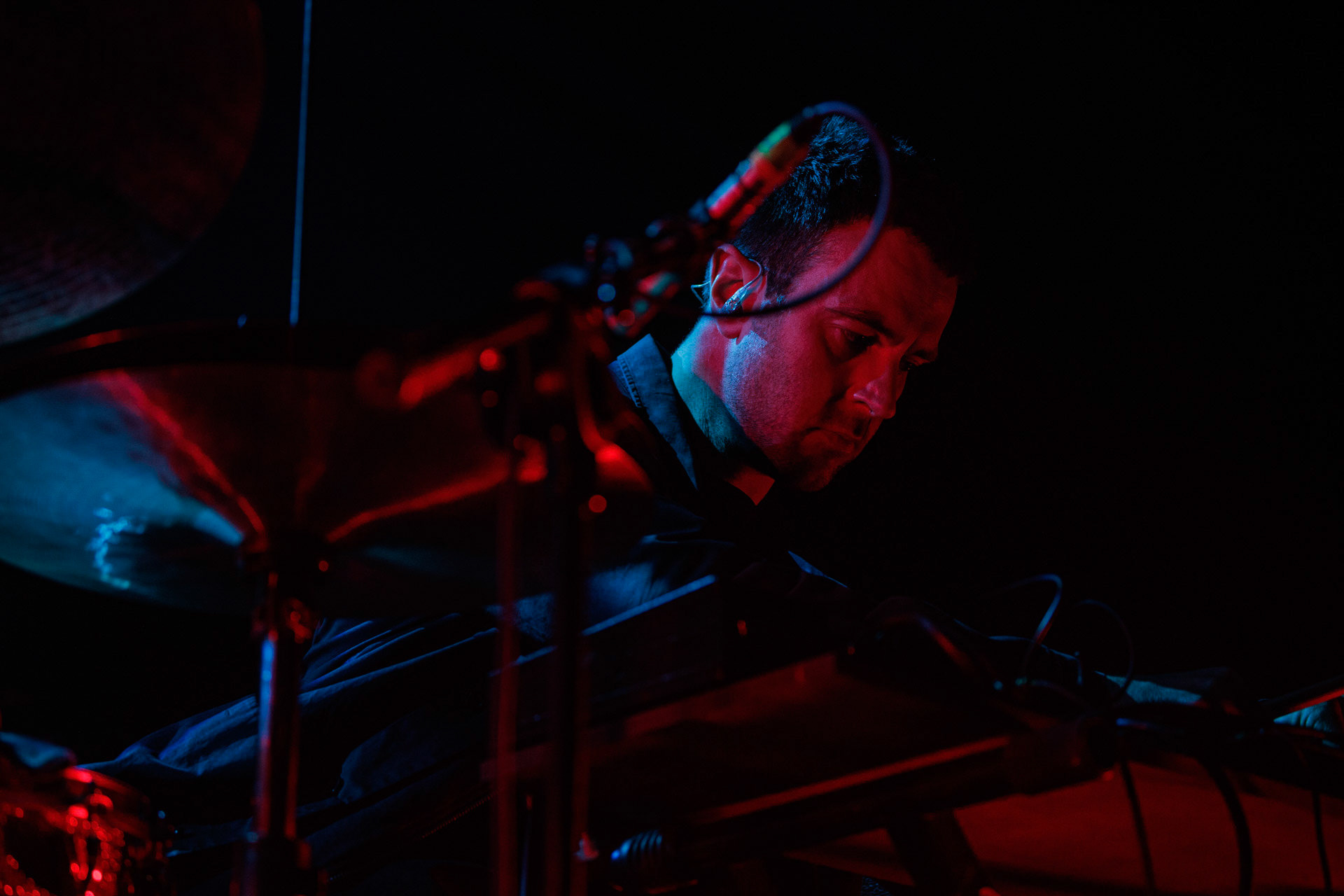 26.04.2022 Portico Quartet Jazz, ambient, electronic, hang. Warszawska Progresja.Portico Quartet to instrumentalny zespol z Londynu w Wielkiej Brytanii. n/z Duncan Bellamy - drums and electronics,n/z Milo Fitzpatrick - electric and double-bass,n/z Jack Wyllie - saxophones and keyboards,n/z Keir Vine -keyboards,Produkcja Winiary Bookings fot. Andrzej Wasilkiewicz/Reporter