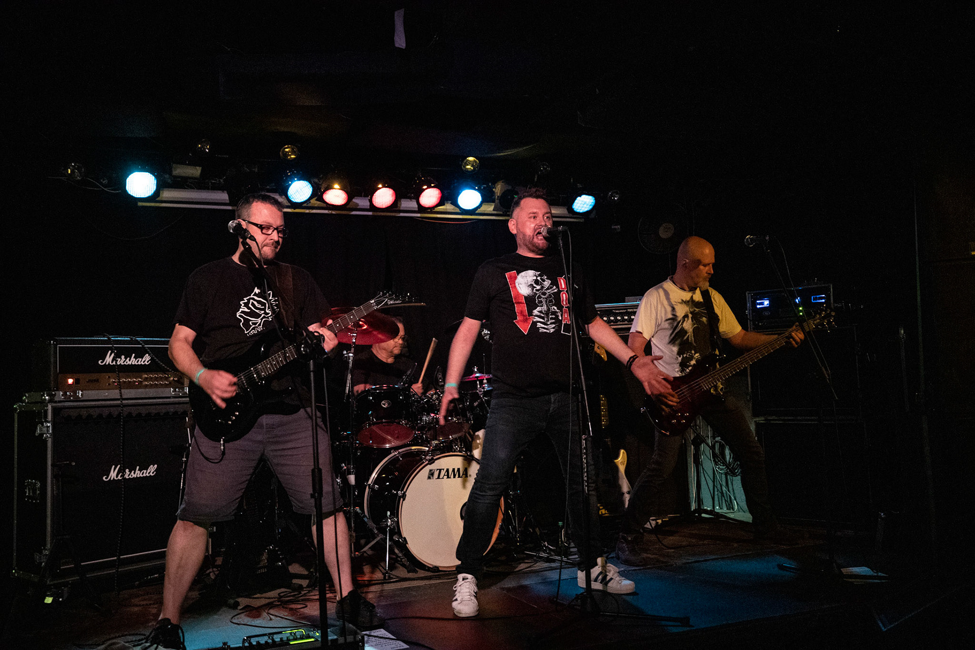 KRAIN - warszawska grupa hardcore/punk,
Hubert Wąsak – wokal, 
Mario G – gitara, 
Gerard Chodyra – bas, 
Zbyszek Matera – perkusja, Warszawa Pogłos, Produkcja Boredom Booking
fot. Andrzej kaziq Wasilkiewicz/Reporter