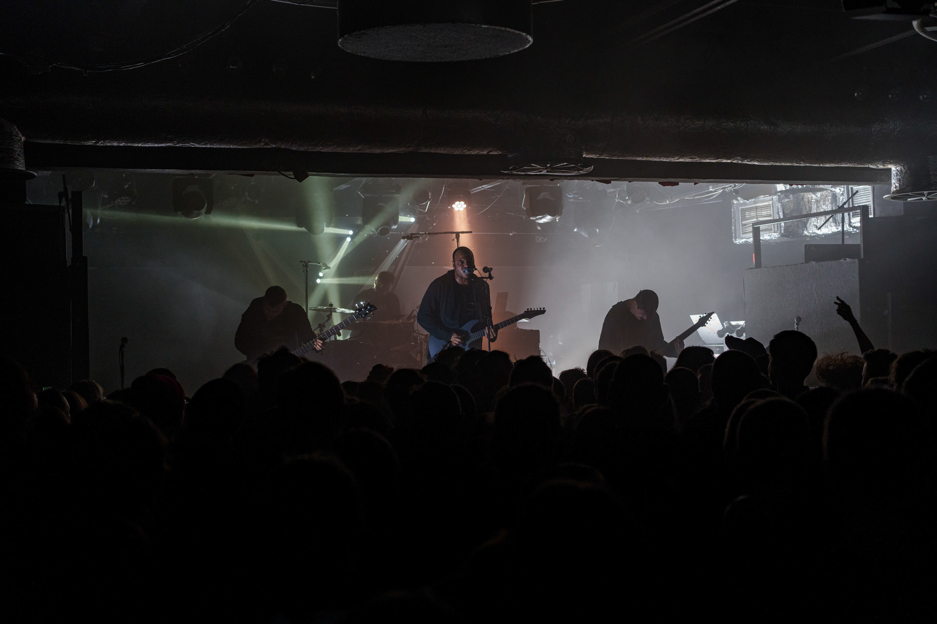 6.12.2022 Zeal &amp; Ardor - Warszawa.Szwajcarski industrial metal, blackgaze, awant-garde, afroamerykanski spirytualizmu z black metalem,n/z Manuel Gagneux - wokal, gitara,n/z Tiziano Volante - gitara,n/z Lukas Kurmann - bass,n/z Marco Von Allmen - perkusja,Knock Out Productions,Klub Proxima,Fot. Andrzej Wasilkiewicz/Reporter