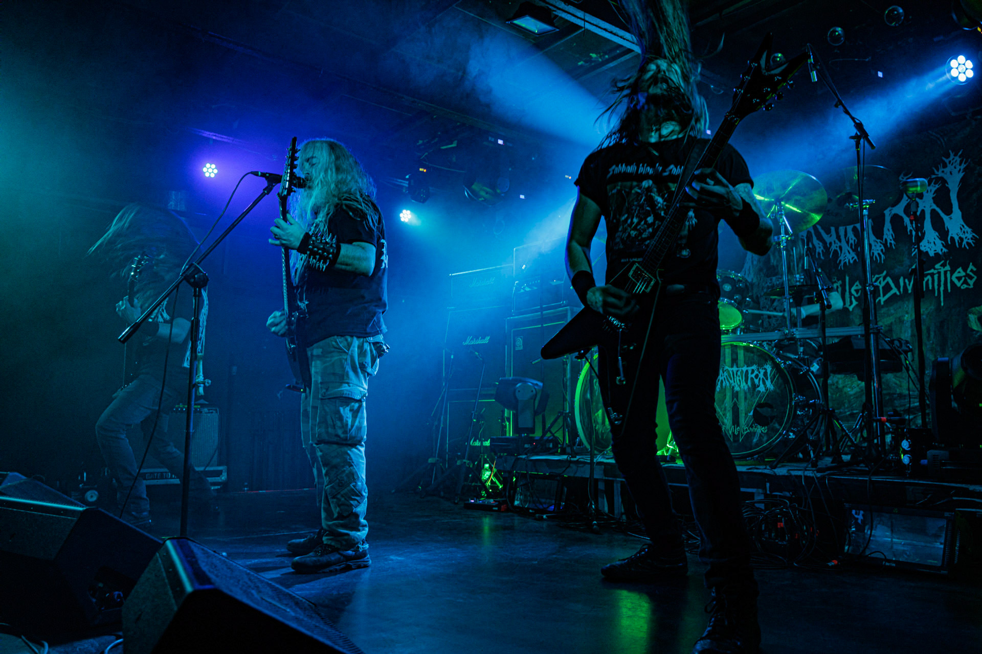 21.10.2022 - 𝗜𝗡𝗖𝗔𝗡𝗧𝗔𝗧𝗜𝗢𝗡 - amerykanski death metal w warszawskiej Proximie.Morderczy death metal na maksymalnie niskim stroju, halasie i chaosie nigdy nie stracil na sile - niezaleznie czy mowimy o swietnej nowej plcie, czy o kultowych strzalach rzedu "Onward to Golgotha". Sklad dowodzony przez Johna McEntee nigdy nie pudluje - na zywo rowniez.John McEntee - gitara, wokal, Kyle Severn - perkusja Alex Bouks - gitara,Chuck Sherwood - gitara basowa,Death metal, Black metal, Metal, Death-doom, Produkcja Knock Out Productions,fot. Andrzej Wasilkiewicz/Reporter