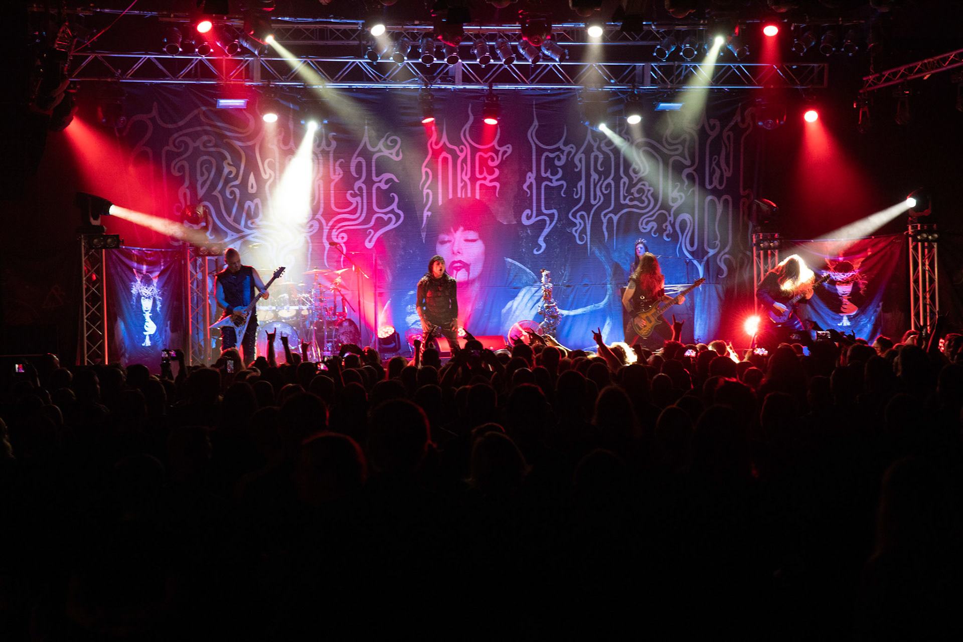 CRADLE OF FILTH - UK. black metal, metal symfoniczny, metal gotycki,
Dani Filth - Vocals,
Martin Skaroupka - Drums, Keyboards and Orchestrations,
Daniel Firth - Bass,
Richard Shaw - Guitar,  
Ashok - Guitar,  
Lindsay Schoolcraft - Narrative vocals,
Nuclear Blast Records
Knockoutprod
fot. Andrzej kaziq Wasilkiewicz/Reporter