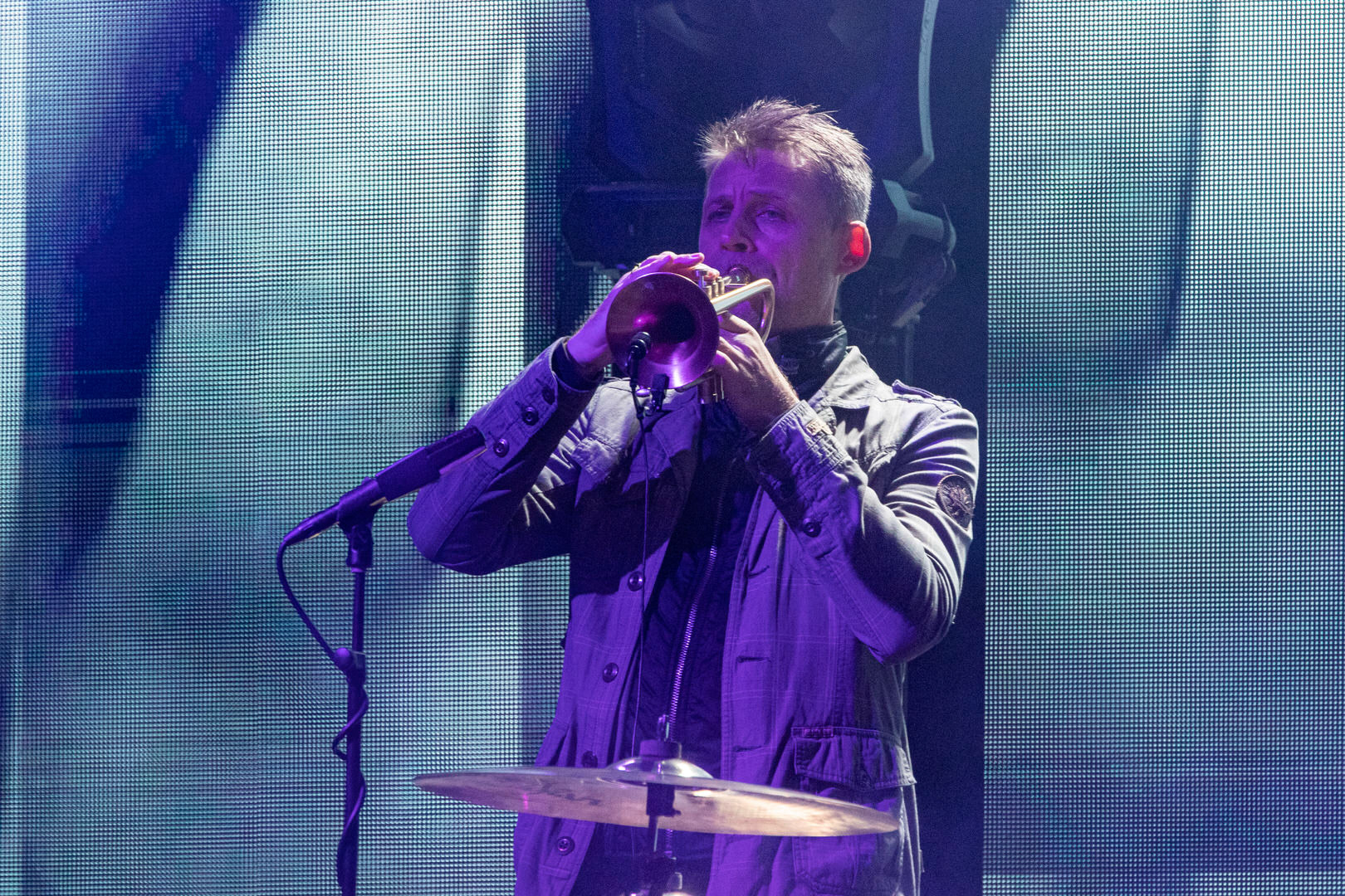 KULT - koncert w ramach Pomaranczowej Trasy 2020 - MUZYCZNA SYRENKA. 9 pazdziernika 2020, Warszawa, Stadion Syrenki. n/z. Janusz Zdunek trabka,Rock, rock progresywny, rock alternatywny, punk, nowa fala.fot. Andrzej kaziq Wasilkiewicz/Reporter