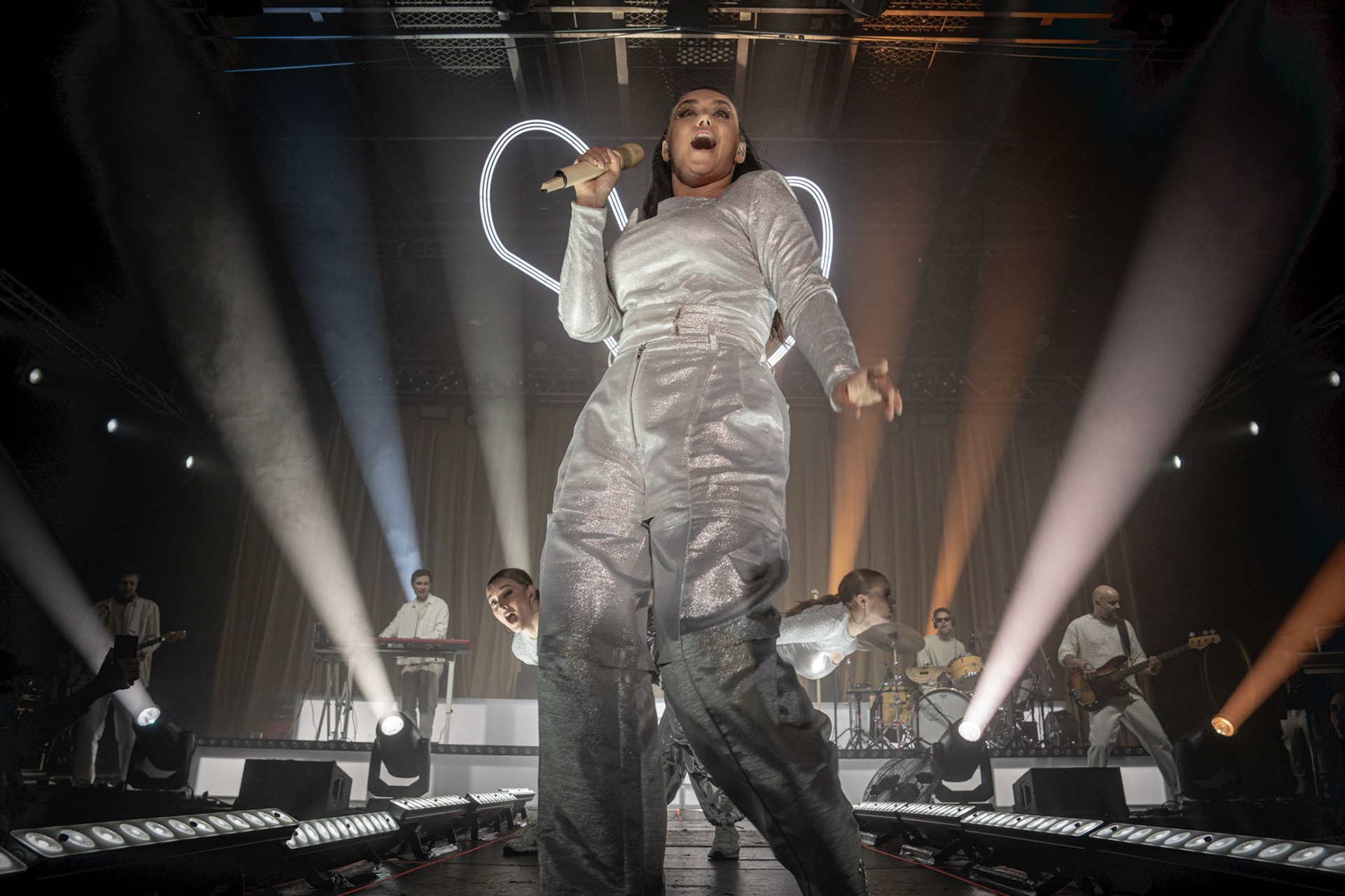 28.10.2023 Ewa Farna specjalny koncert urodzinowy Warszawa, Klubie PROGRESJA, fot. Andrzej Wasilkiewicz/Reporter