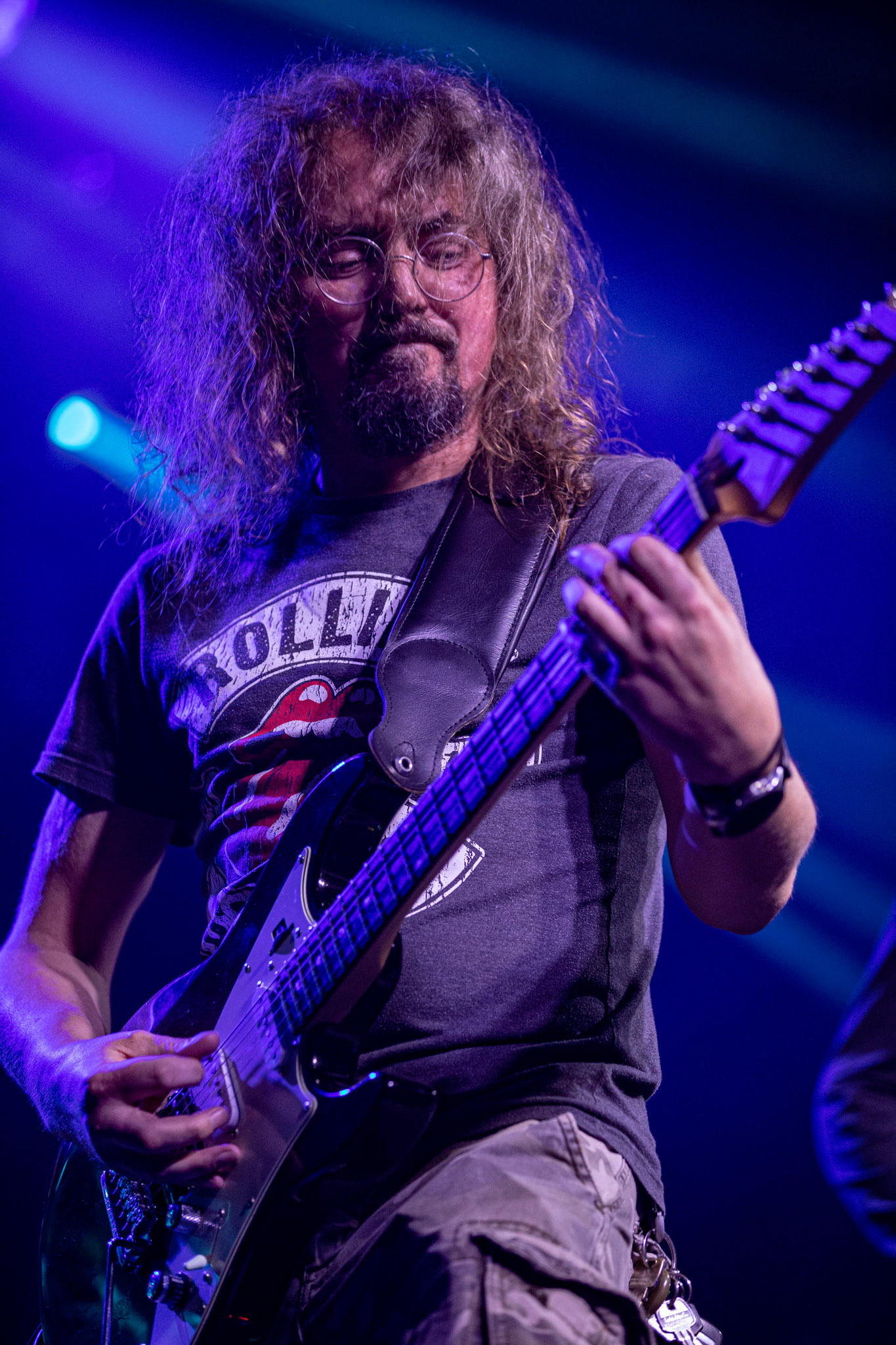 12.09.2021 - KAT i Roman Kostrzewski - koncert "Do zobaczenia w piekle" Wroclaw, Centrum Koncertowe A2.  Piotr Radecki (Maryla, ex-Kat &amp; Roman Kostrzewski)- gitara, fot. Andrzej kaziq Wasilkiewicz