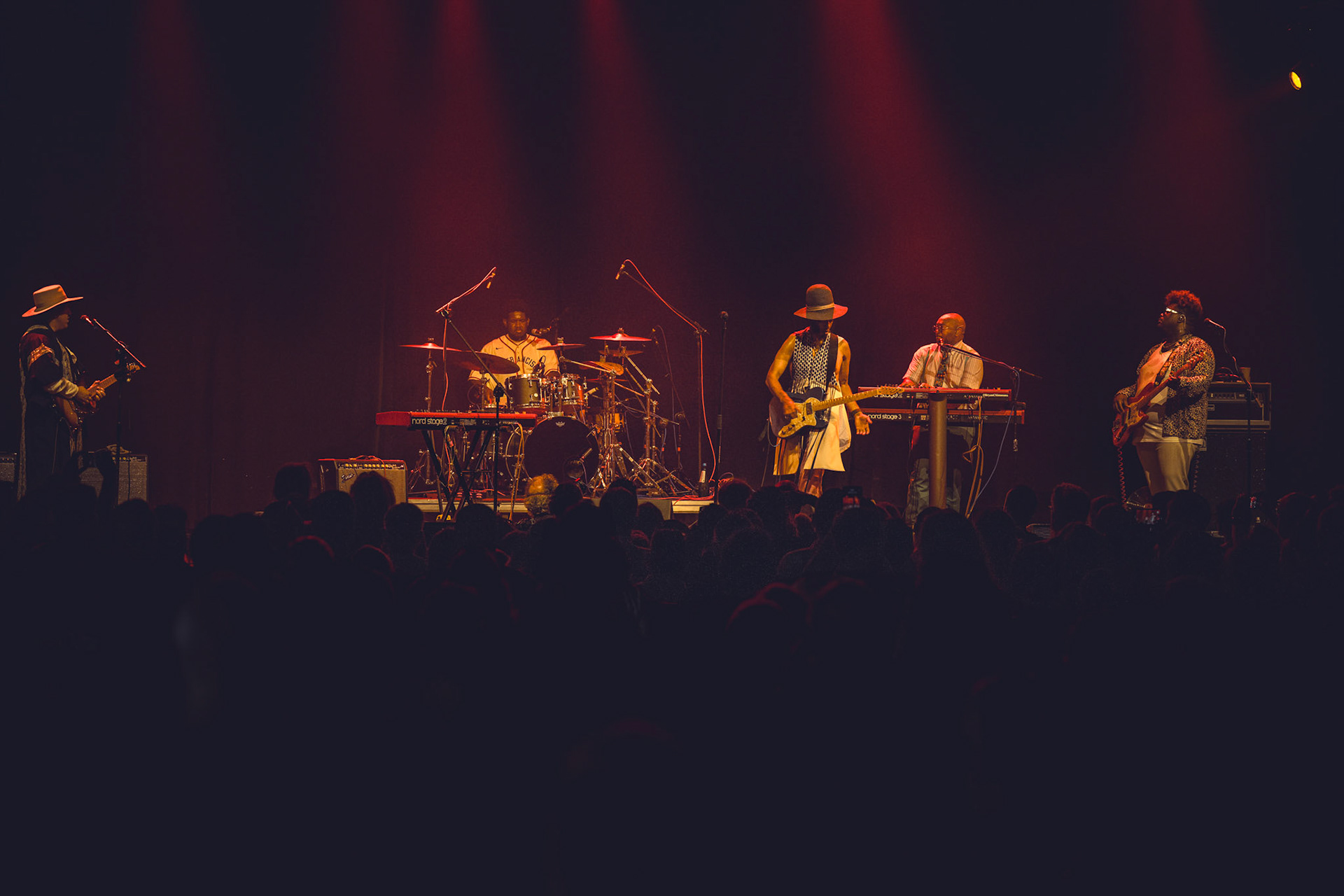 2024.07.16 Fantastic Negrito w warszawskiej Progresji  -  fot. Andrzej Wasilkiewicz kaziq.com