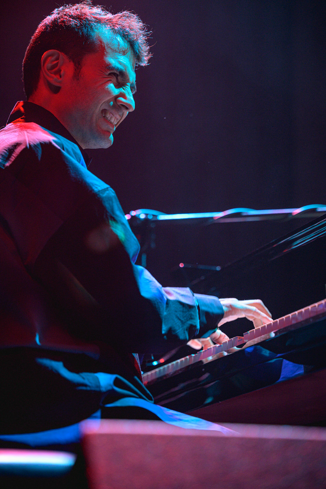 2023.11.07 Tigran Hamasyan Trio- jazz w warszawskim klubie Progresja! fot. Andrzej Wasilkiewicz/Reporter