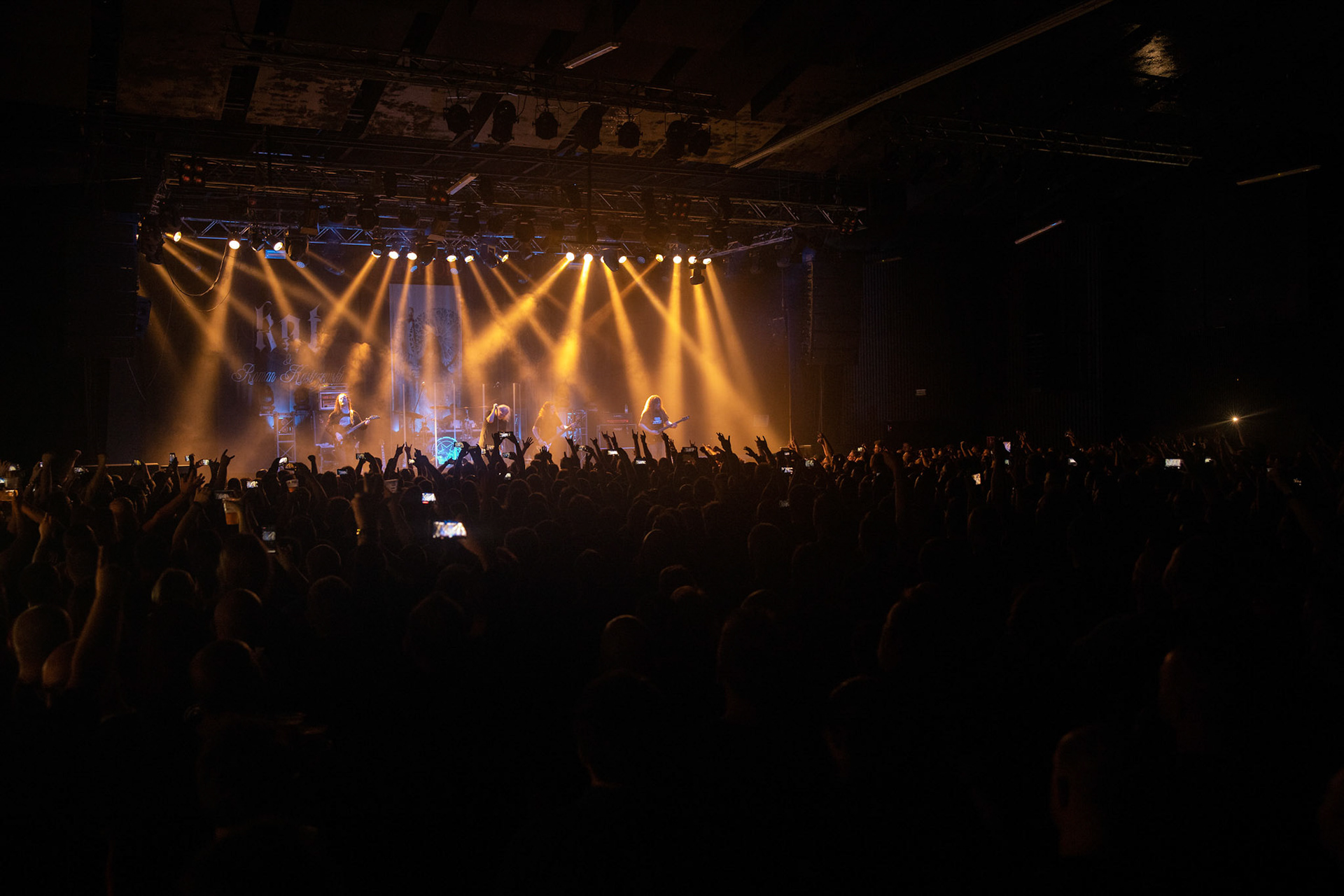 Legendy Metalu KAT & Roman Kostrzewski Polska, metal, trashmetal, - koncert Legendy Metalu w warszawskiej Progresji, 
Roman Kostrzewski – wokal
Jacek Nowak – perkusja
Krzysztof Pistelok – gitara
Jacek Hiro – gitara
Michał Laksa – bas
fot. Andrzej kaziq Wasilkiewicz