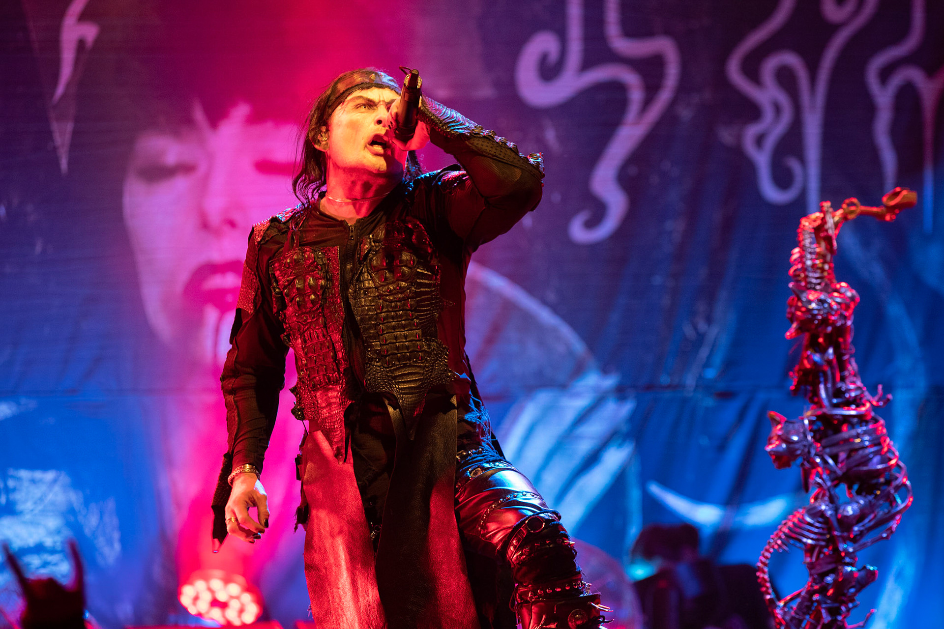 CRADLE OF FILTH - UK. black metal, metal symfoniczny, metal gotycki,
Dani Filth - Vocals,
Martin Skaroupka - Drums, Keyboards and Orchestrations,
Daniel Firth - Bass,
Richard Shaw - Guitar,  
Ashok - Guitar,  
Lindsay Schoolcraft - Narrative vocals,
Nuclear Blast Records
Knockoutprod
fot. Andrzej kaziq Wasilkiewicz/Reporter