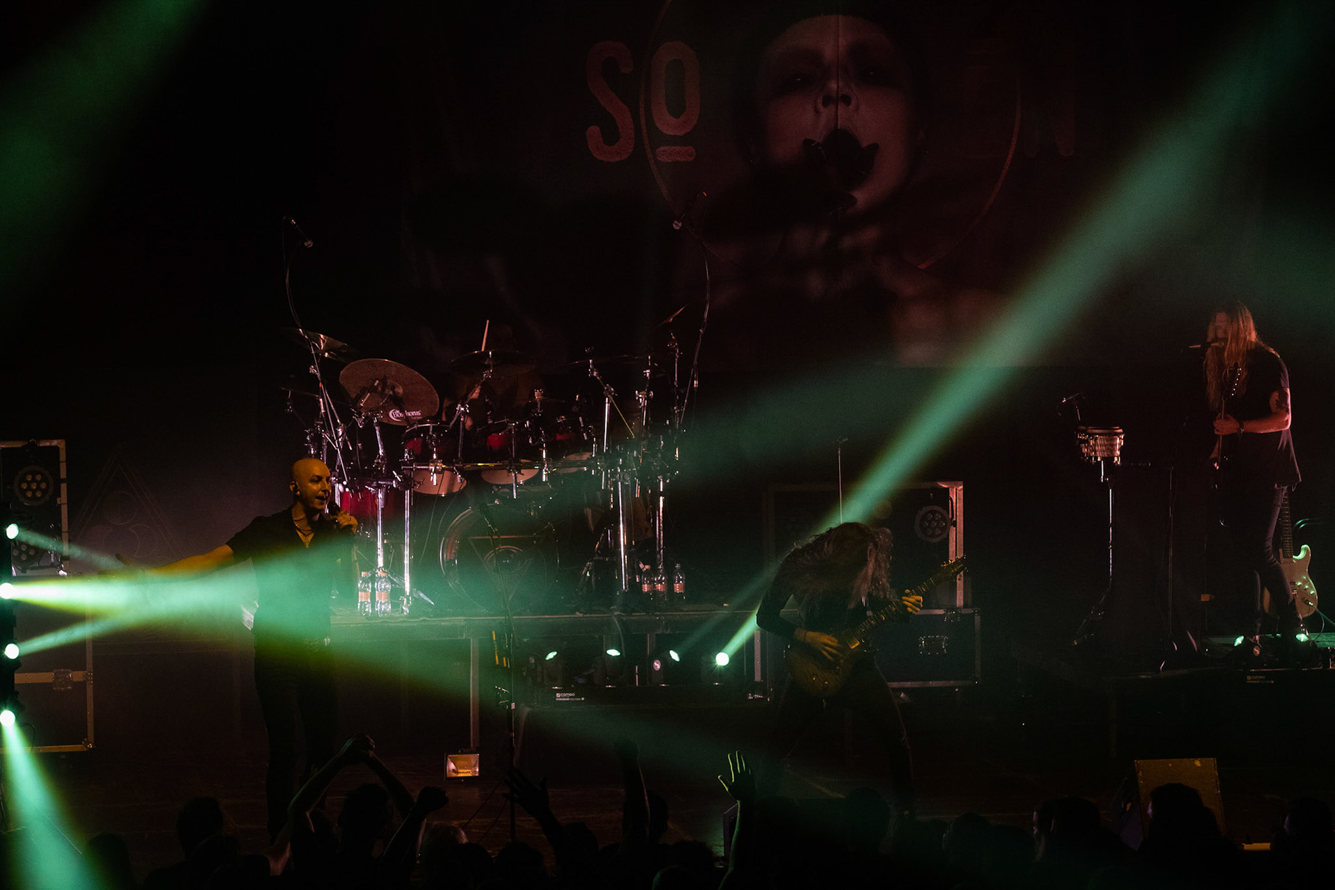 SOEN - Szwecja, rock progresywny, progmetal.  Stefan Stenberg – Bass
Cody Ford – Guitar
Lars Åhlund – Keys, guitar
Joel Ekelöf – Vocals
Martin Lopez – Drums, percussion
Knock Out Productions
Progresja Warszawa. fot. Andrzej Wasilkiewicz/Reporter