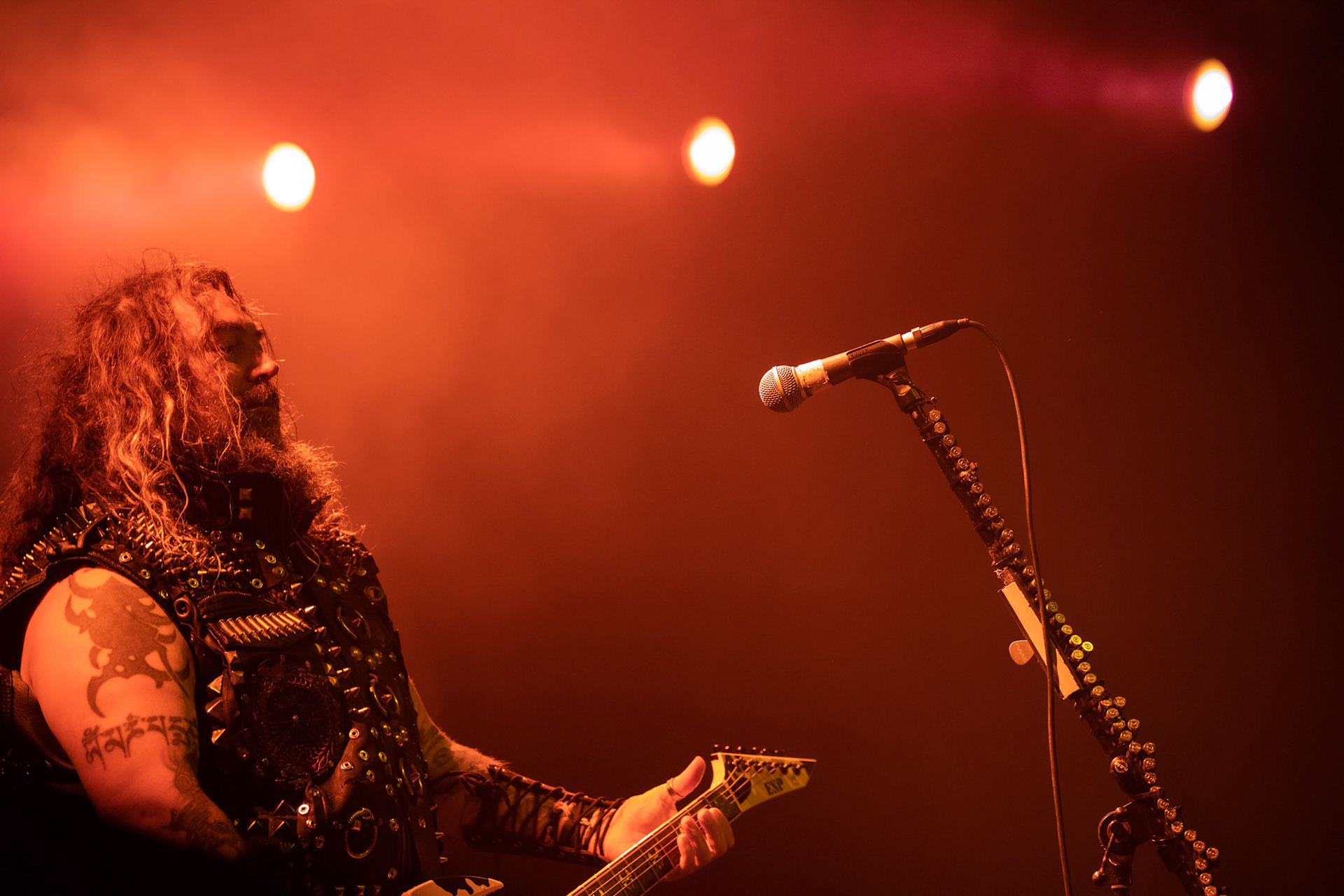 nz. Max Cavalera wokal gitara,  
Europejska trasa koncertowa Return Beneath Arise - Cavalera Conspiracy. 
Max i Iggor Cavalera ex-Sepultura.
Koncert w warszawskiej Progresji 20.11.2019
Live Nation Polska
groove metal, thrash metal, metal, 
fot. Andrzej Wasilkiewicz/Reporter