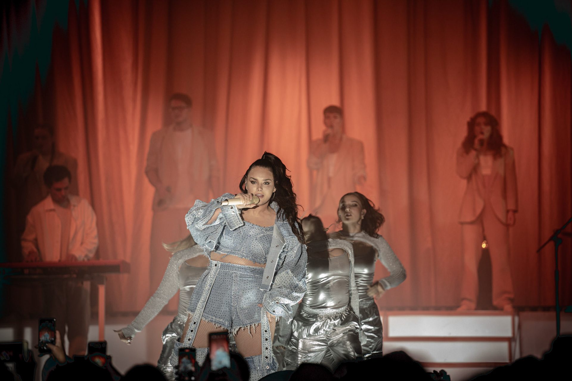 28.10.2023 Ewa Farna specjalny koncert urodzinowy Warszawa, Klubie PROGRESJA, fot. Andrzej Wasilkiewicz/Reporter