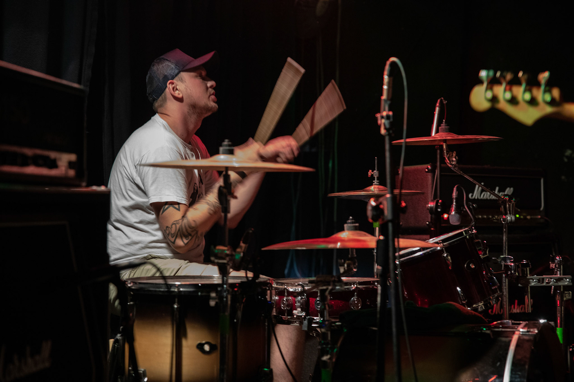 MISTER X Grodno,Białoruś - punk/oi/streetpunk
okręt flagowy białoruskiego street punka
wokalista Igor Bancer działacz Związku Polaków na Białorusi
koncert Warszawa, Pogłos, WiniaryBookings fot. Andrzej Wasilkiewicz/Reporter