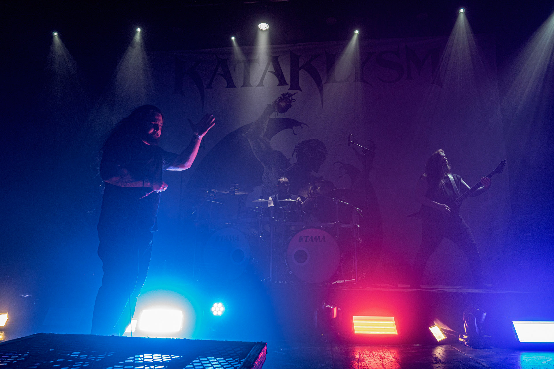 14.04.2023 Kataklysm - kanadyjski melodic death metal. Knock Out Productions, klub Progresja Warszawa. fot. Andrzej Wasilkiewicz/kaziq.com