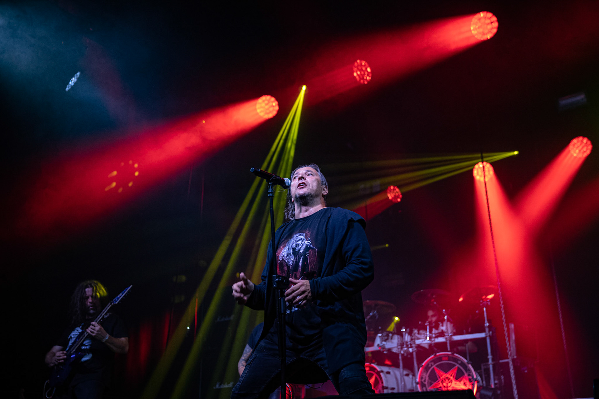 12.09.2021 - KAT i Roman Kostrzewski - koncert "Do zobaczenia w piekle" Wroclaw, Centrum Koncertowe A2.  Adrian „Fred” Frelich (Dragon) - wokal, fot. Andrzej kaziq Wasilkiewicz