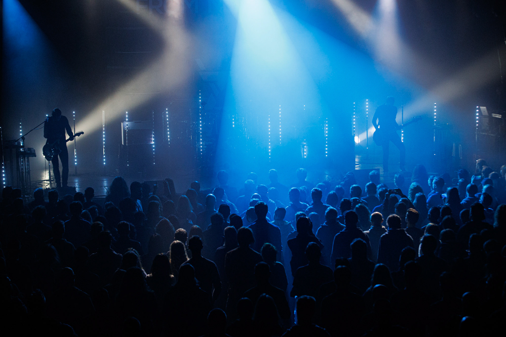 27.11.2021 TIDES FROM NEBULA koncert, Warszawa klub Progresja,Knock Out Productions, Mystic Production,Post-rock, muzyka alternatywna, progresywny rock.n/z Maciej Karbowski – gitara, instrumenty klawiszowen/z Przemek Weglowski – gitara basowan/z Tomasz Stolowski – perkusjaFot. Andrzej Wasilkiewicz/Reporter