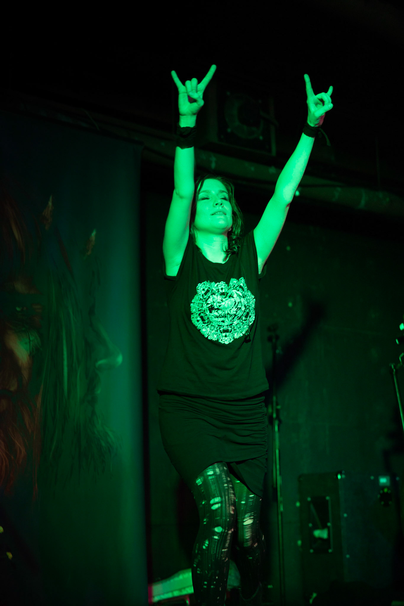 Żywiołak - biometal, folk, ethno sound,
Robert Jaworski - fidel renesansowa, wokal, lira korbowa,
Kamil Strzyżewski - gitara basowa, lutnia,
Wiktoria Kwiatkowska - śpiew, 
Zuza Ciszewska - śpiew, skrzypce,
Michał Lange - perkusja,
Szyszka Leśna - skrzypce ,wokal wspomagający,
Warszawa, klub Potok Drugi Dom Ludzi Rocka,
fot. Andrzej kaziq Wasilkiewicz