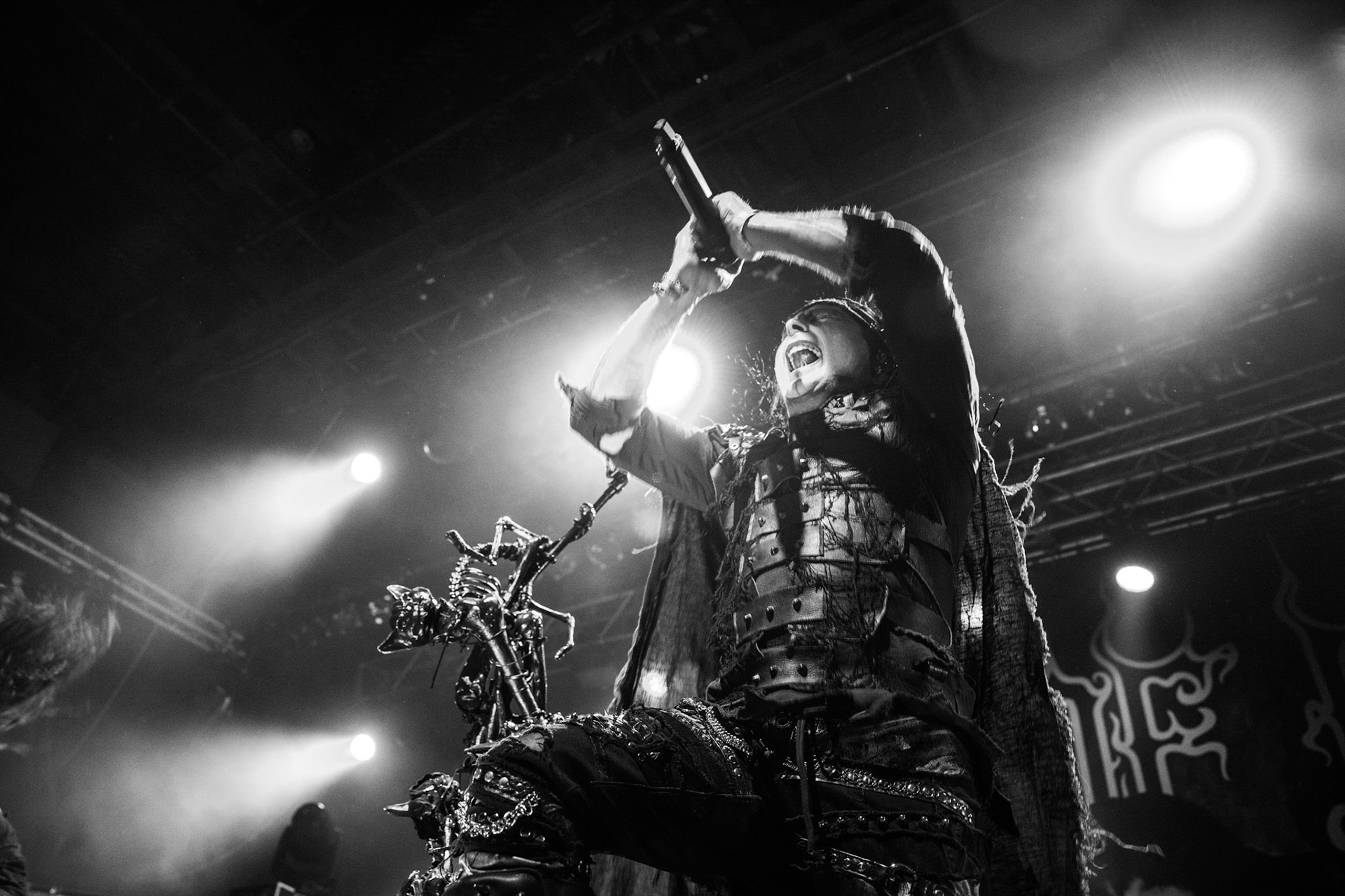 CRADLE OF FILTH - UK. black metal, metal symfoniczny, metal gotycki,
Dani Filth - Vocals,
Martin Skaroupka - Drums, Keyboards and Orchestrations,
Daniel Firth - Bass,
Richard Shaw - Guitar,  
Ashok - Guitar,  
Lindsay Schoolcraft - Narrative vocals,
Nuclear Blast Records
Knockoutprod
fot. Andrzej kaziq Wasilkiewicz/Reporter