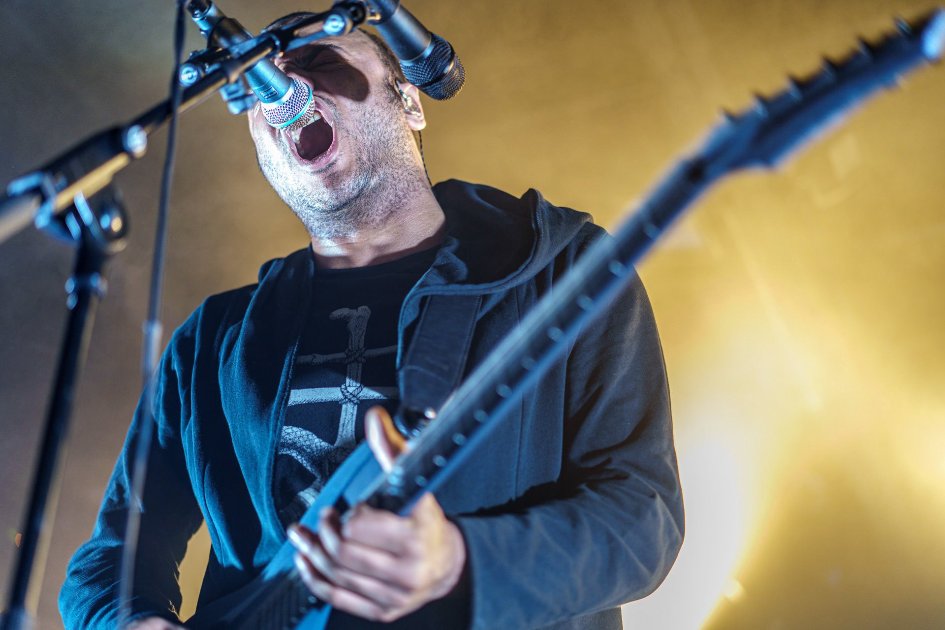 6.12.2022 Zeal &amp; Ardor - Warszawa.Szwajcarski industrial metal, blackgaze, awant-garde, afroamerykanski spirytualizmu z black metalem,n/z Manuel Gagneux - wokal, gitara,Knock Out Productions,Klub Proxima,Fot. Andrzej Wasilkiewicz/Reporter