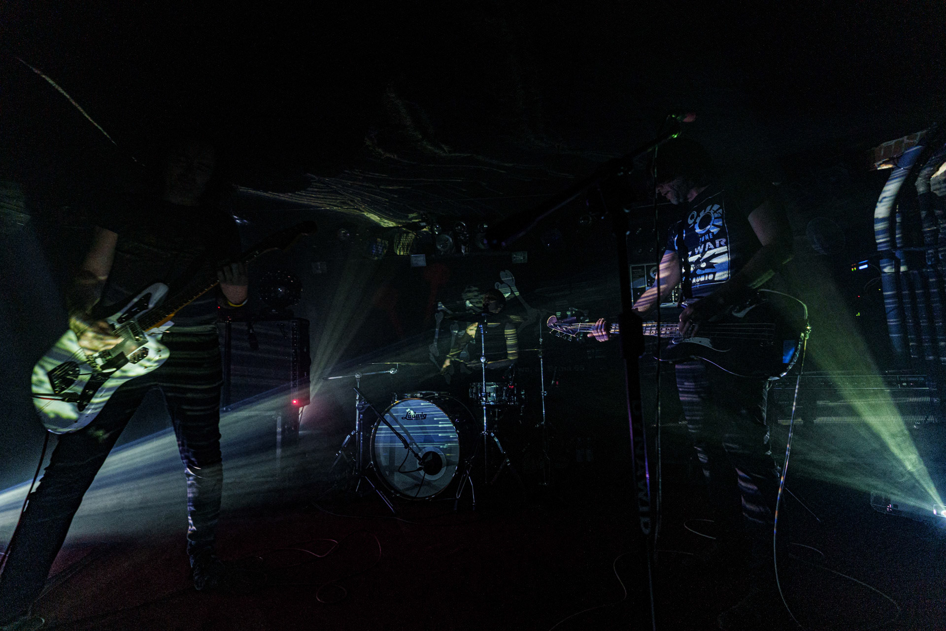 2023.02.6 - A Place To Bury Strangers (USA / Dedstrange) - noise rock.Warszawa VooDoo, Winiary Bookings. Fot. Andrzej Wasilkiewicz/Reporter