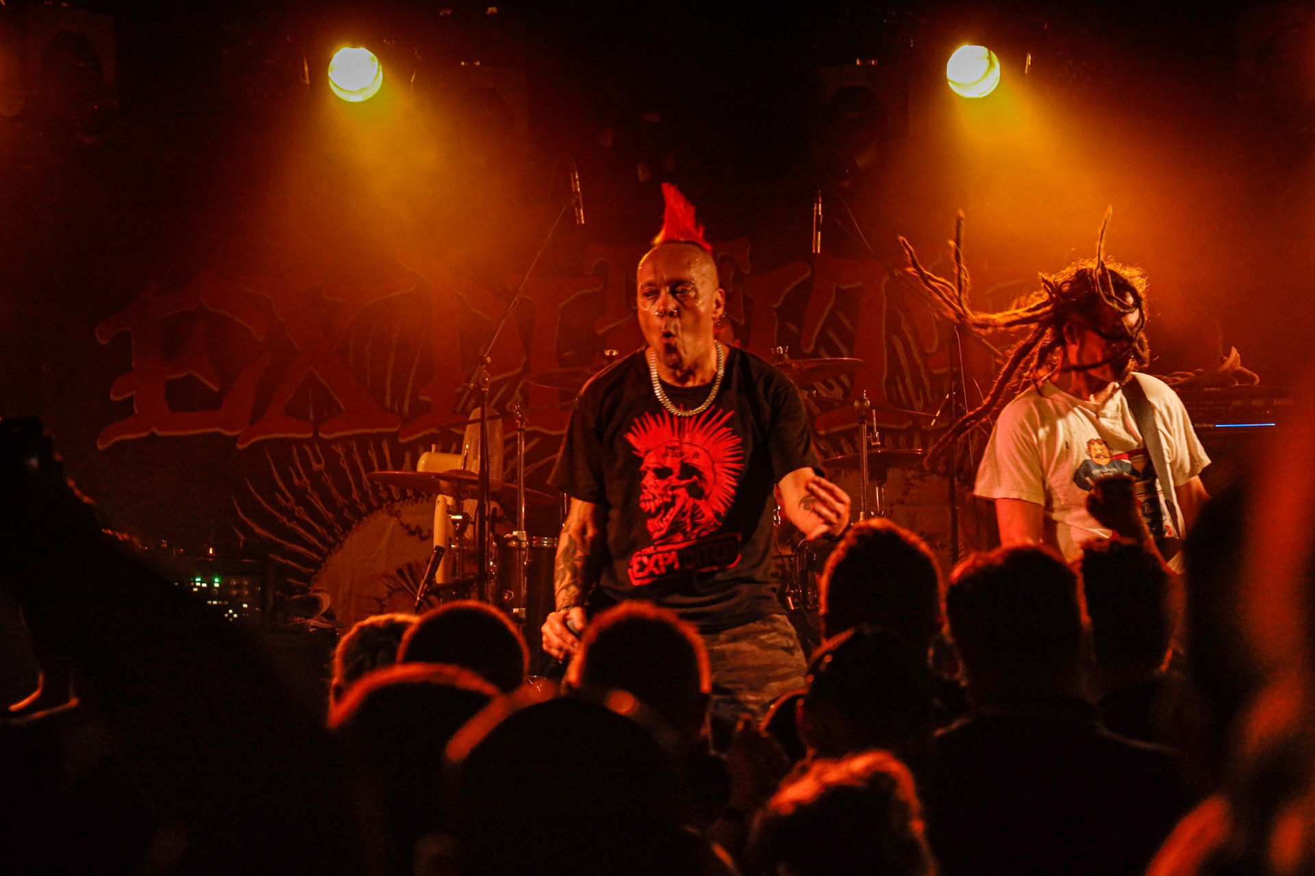 25.08.2022 The Exploited - legenda drugiej fali punk rocka na koncercie w warszawskiej Proximie.Weterani punk rock, hardcore punk, crossover thrash z Edynburga w składzie:Wattie Buchan – wokal, Irish Rob – bas,Willie Buchan – perkusja,Robbie Steedo Davidson - gitara,Produkcja: Noise Annoys Booking Agency and Records, Boredom Booking. fot. Andrzej Wasilkiewicz/Reporter