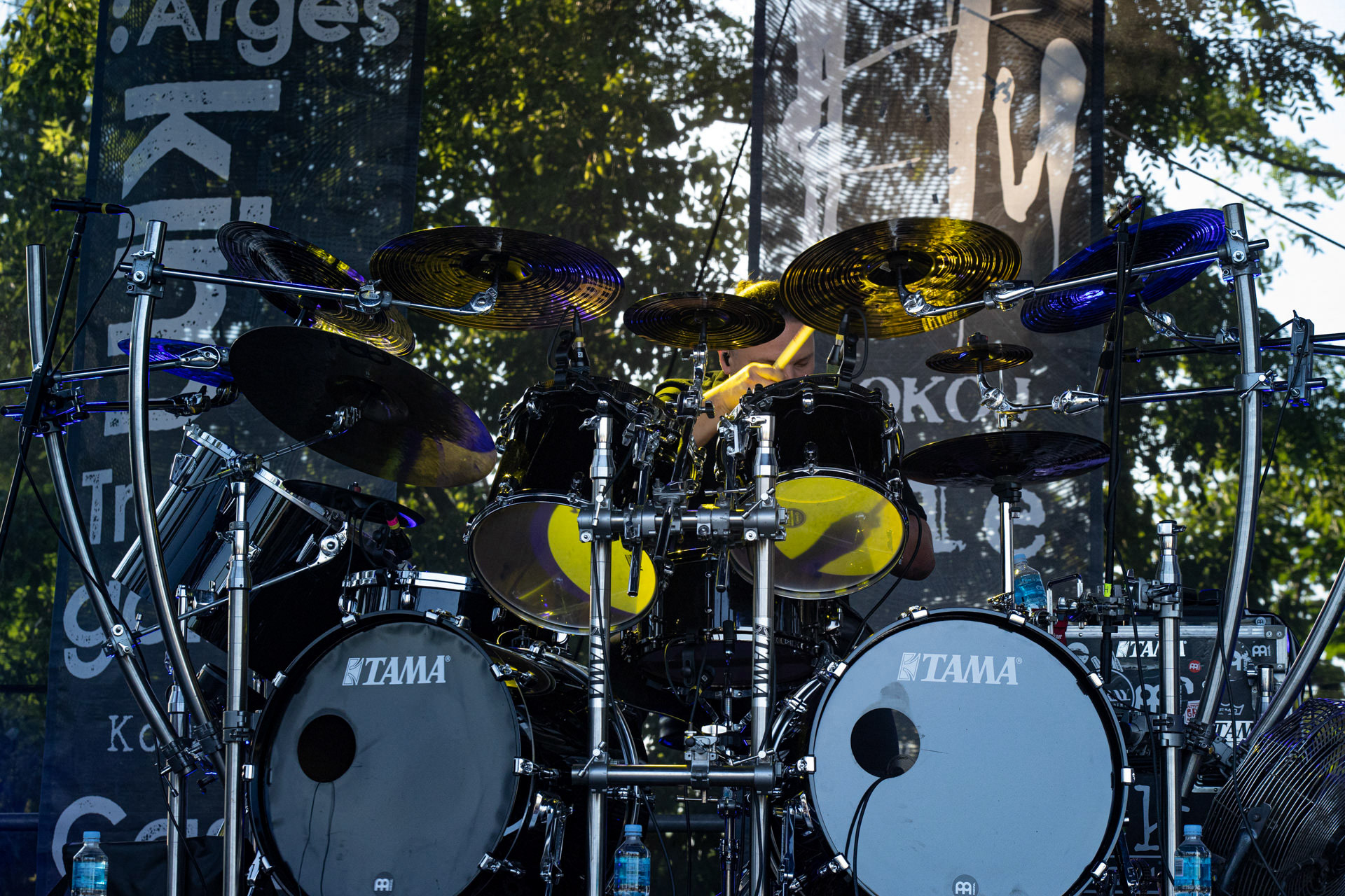 Hunter - postpandemoniczny koncert z okazji XXXV-lecia.Progresja - Gramy do Woli, Warszawa.Dariusz „Daray” Brzozowski – perkusja, Letnia Scena Progresji.fot. Andrzej Wasilkiewicz/Reporter