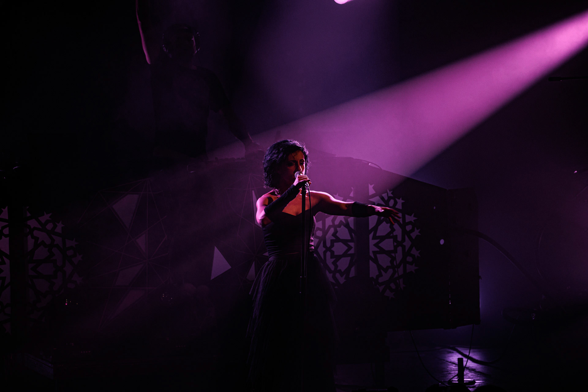 29.04.2022 Igorrr - Warszawski koncert francuskiego zespołu Gautier Serre inspirowany muzyka klasyczna, trip hopem, hip-hopem, death i black metalem, djentem, industrialem, czy tradycyjna muzyka.n/z Aphrodite Patoulidou – soprano vocals, Produkcja Knock Out Productions, klub Progresja.Wytwornia Metal Blade,fot. Andrzej Wasilkiewicz/Reporter